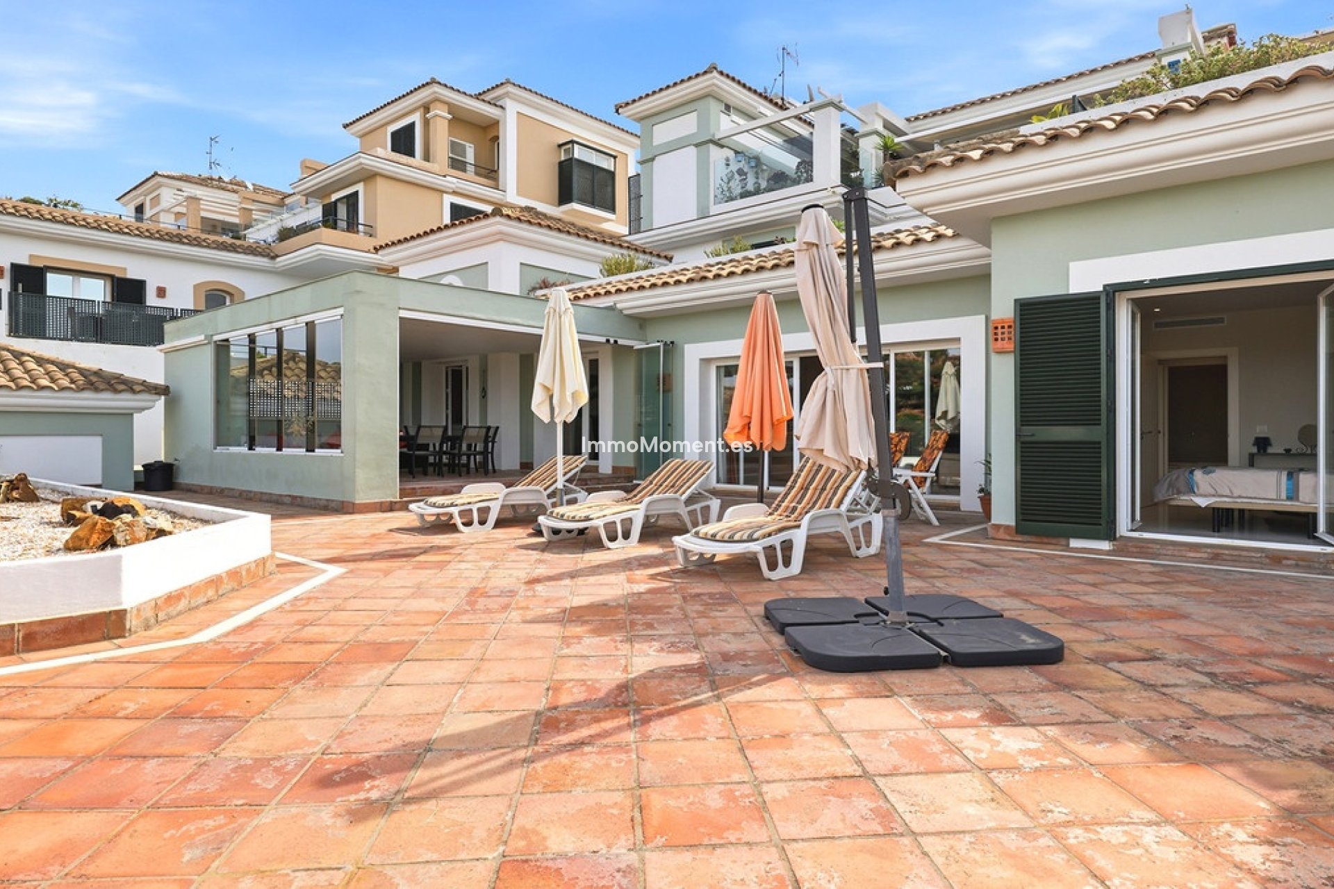 Resale - Apartment - Casares - Doña Julia