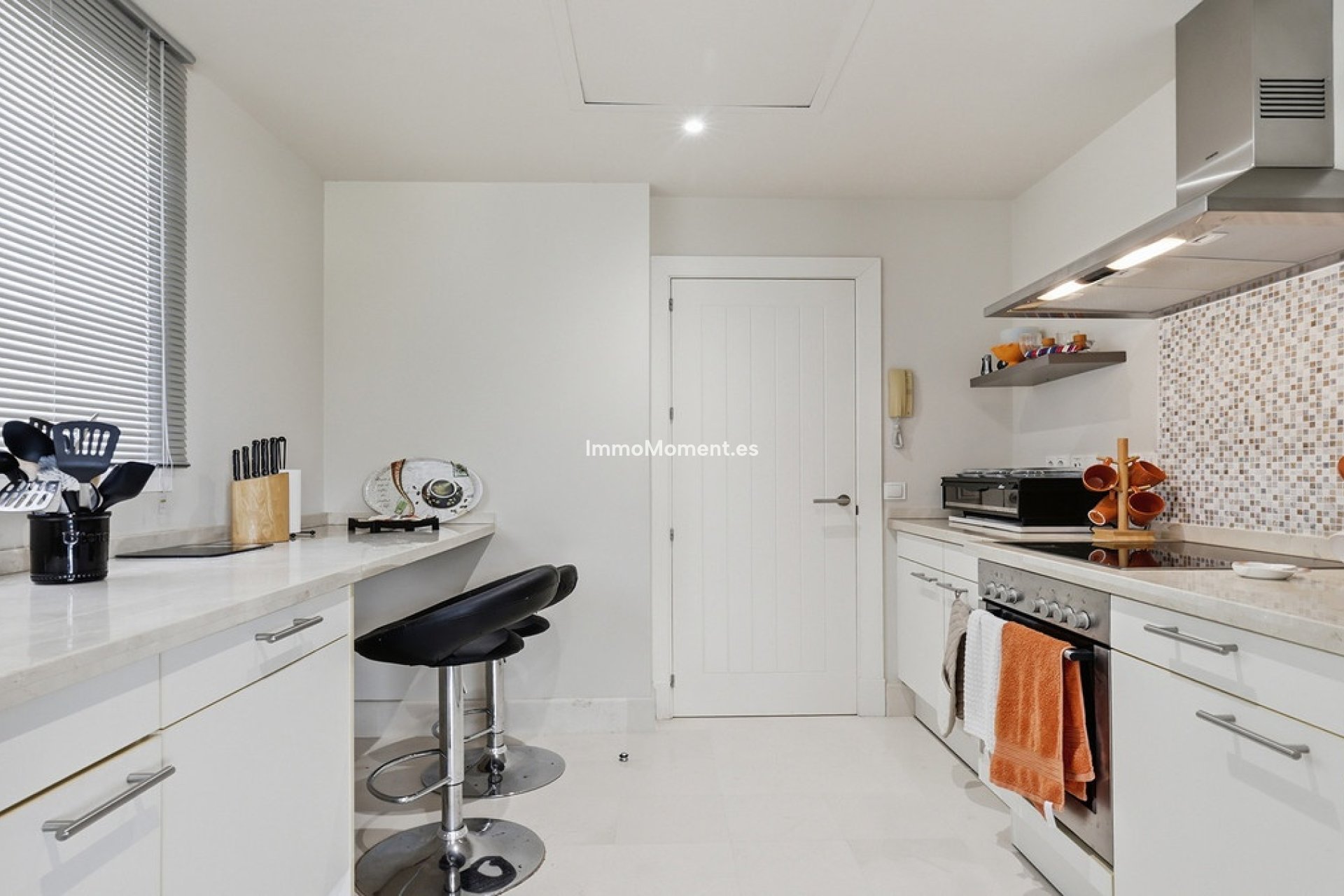 Resale - Apartment - Casares - Doña Julia