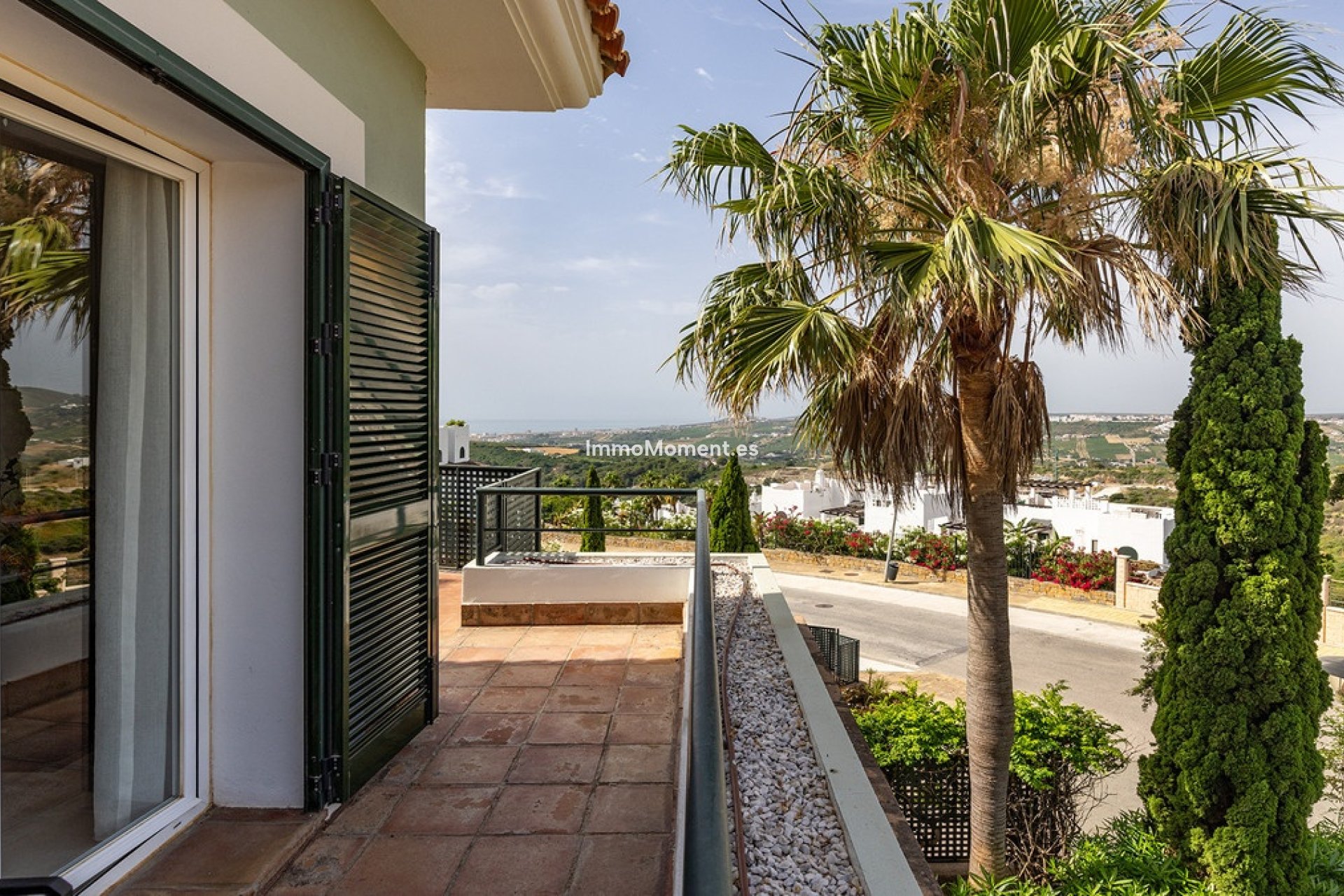 Resale - Apartment - Casares - Doña Julia