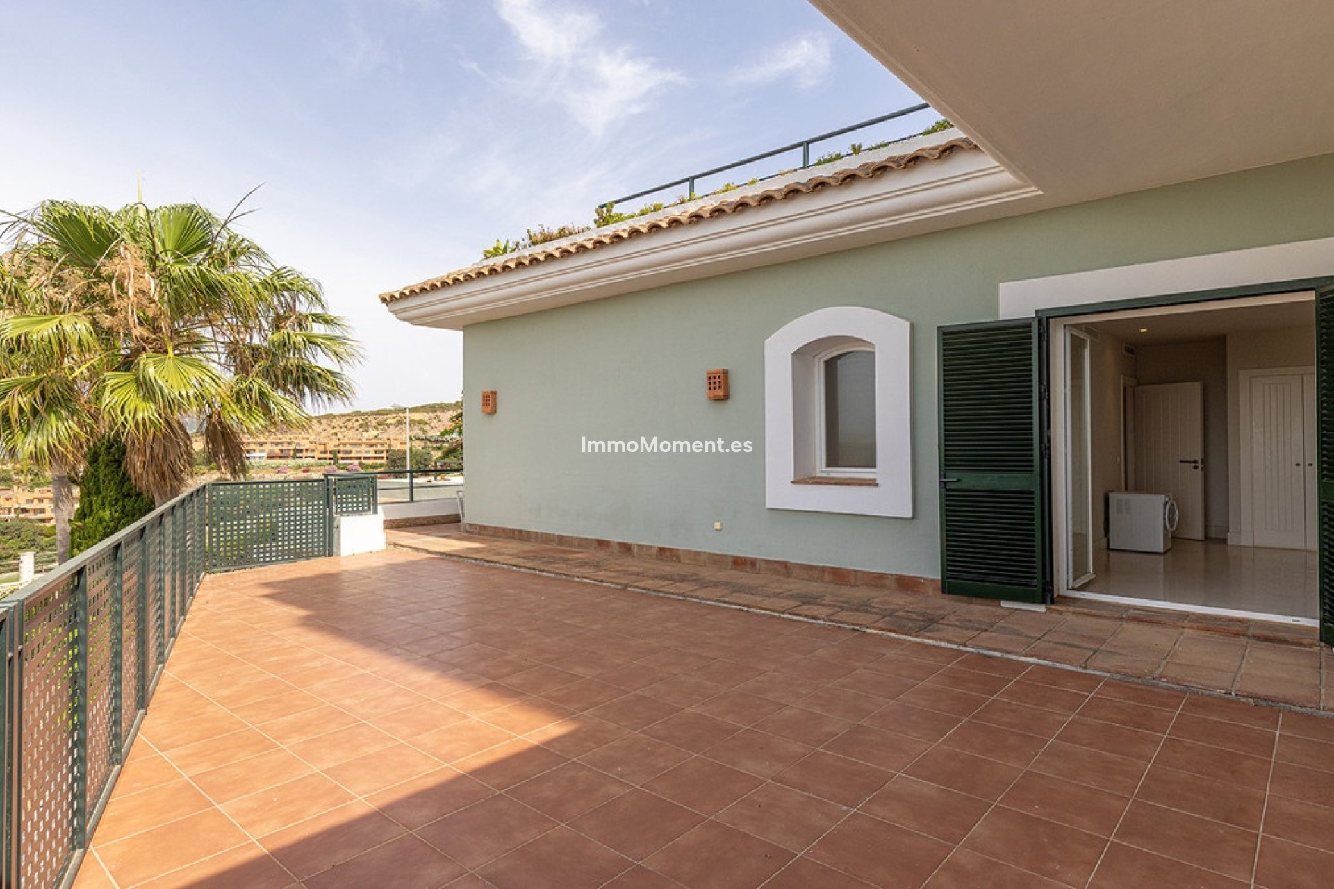 Resale - Apartment - Casares - Doña Julia