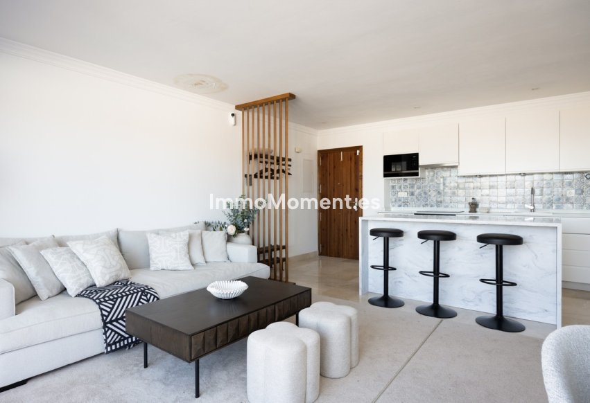 Resale - Apartment - El Paraiso - New Golden Mile