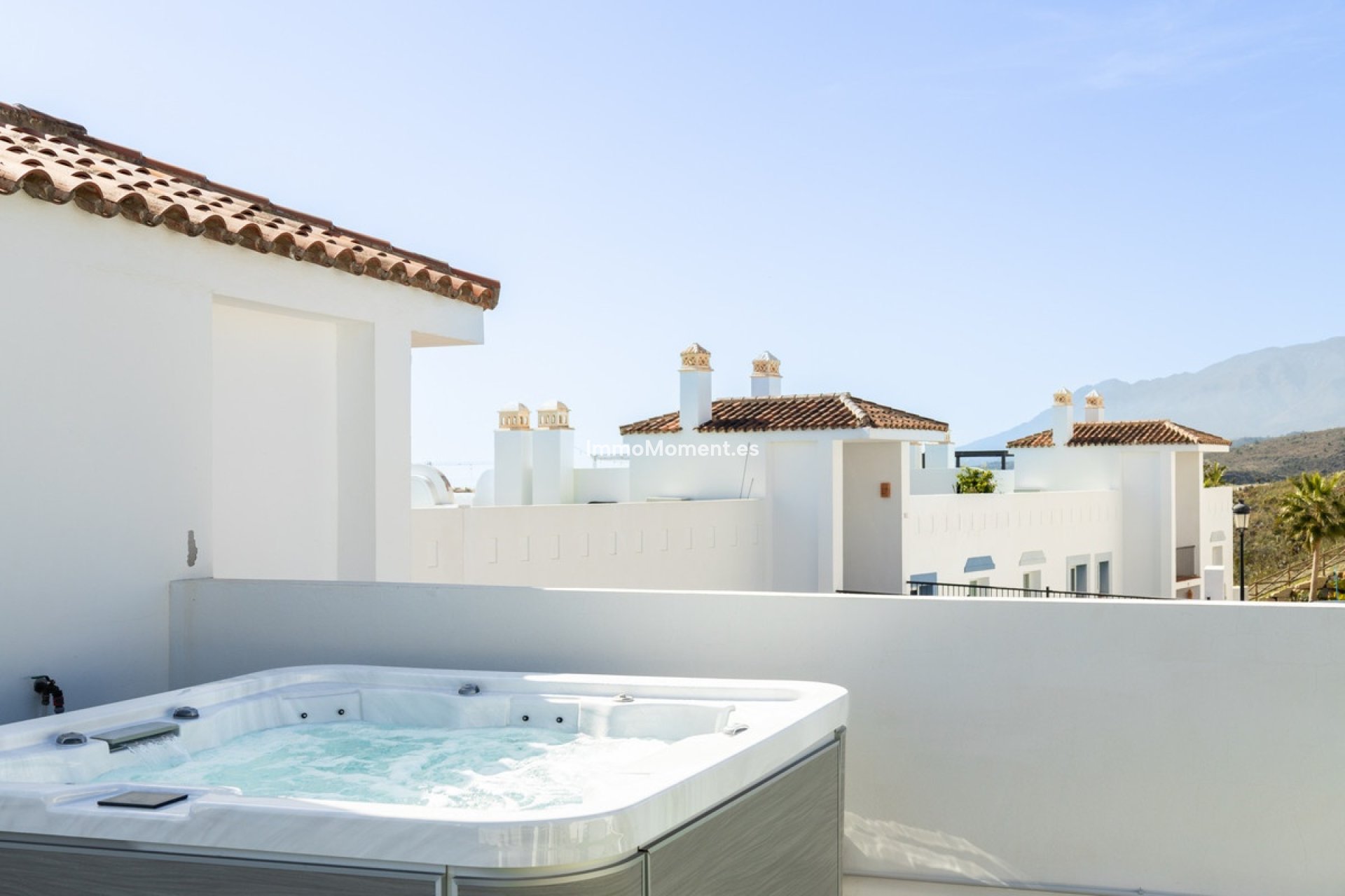 Resale - Apartment - El Paraiso - New Golden Mile