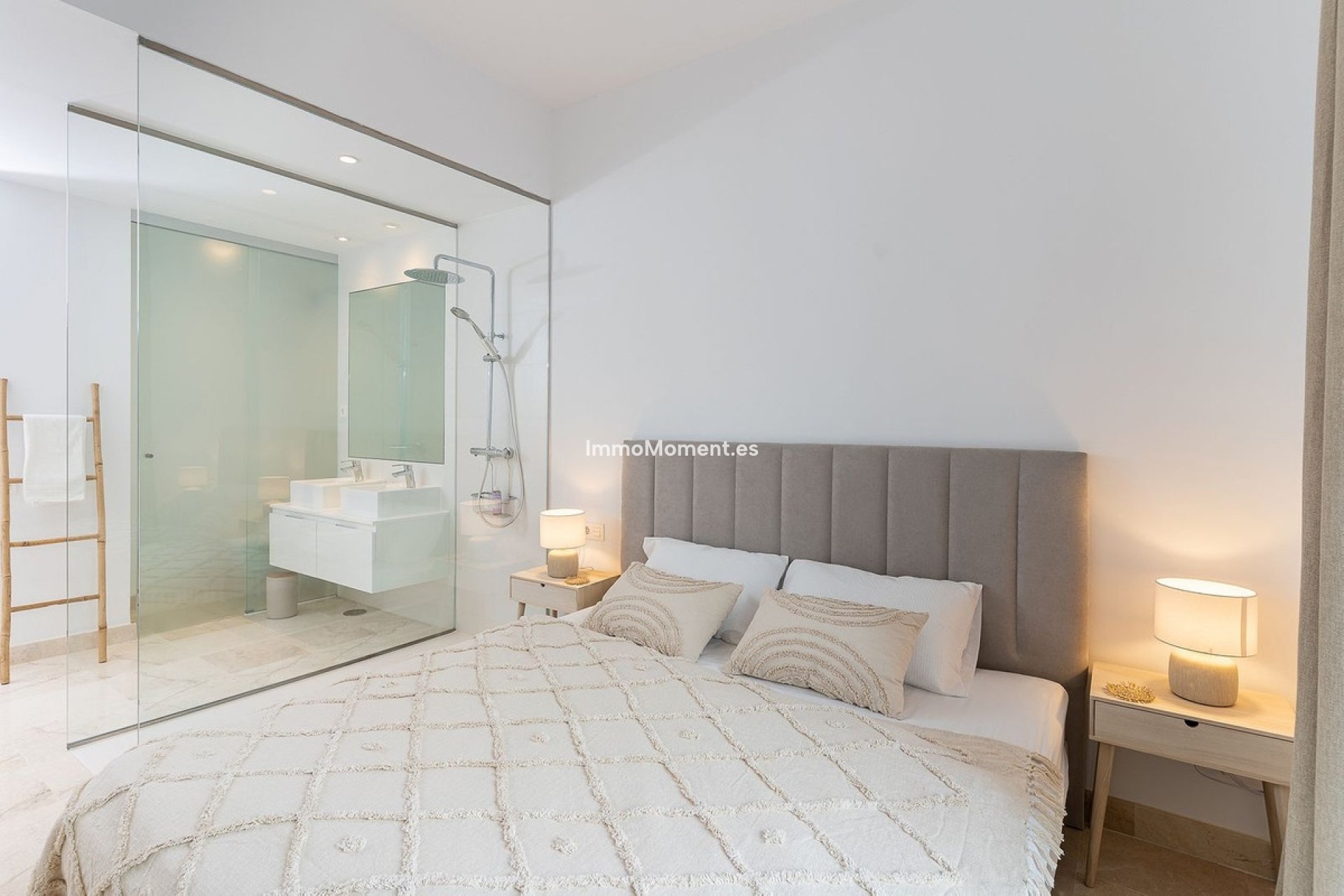 Resale - Apartment - El Paraiso - New Golden Mile