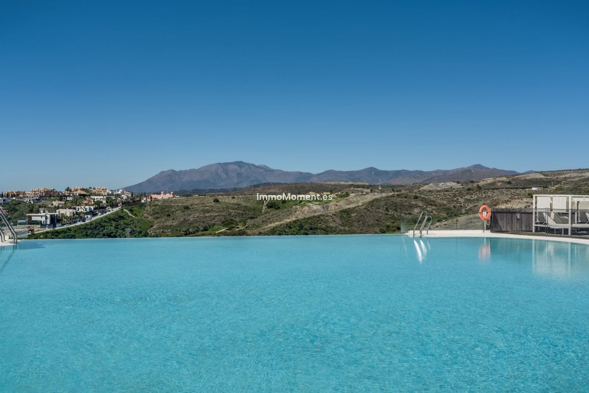 Resale - Apartment - El Paraiso - New Golden Mile