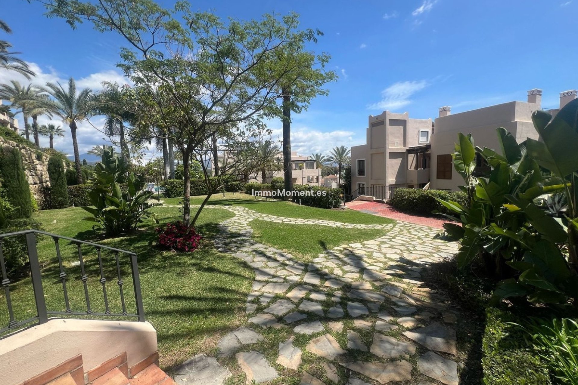Resale - Apartment - El Paraiso - New Golden Mile