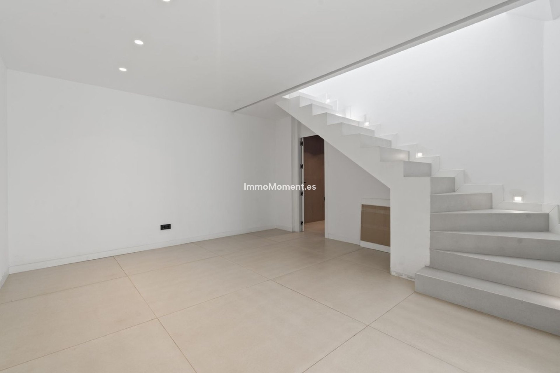 Resale - Apartment - El Paraiso - New Golden Mile