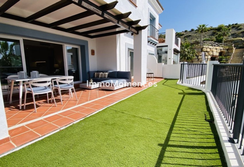 Resale - Apartment - El Paraiso - New Golden Mile