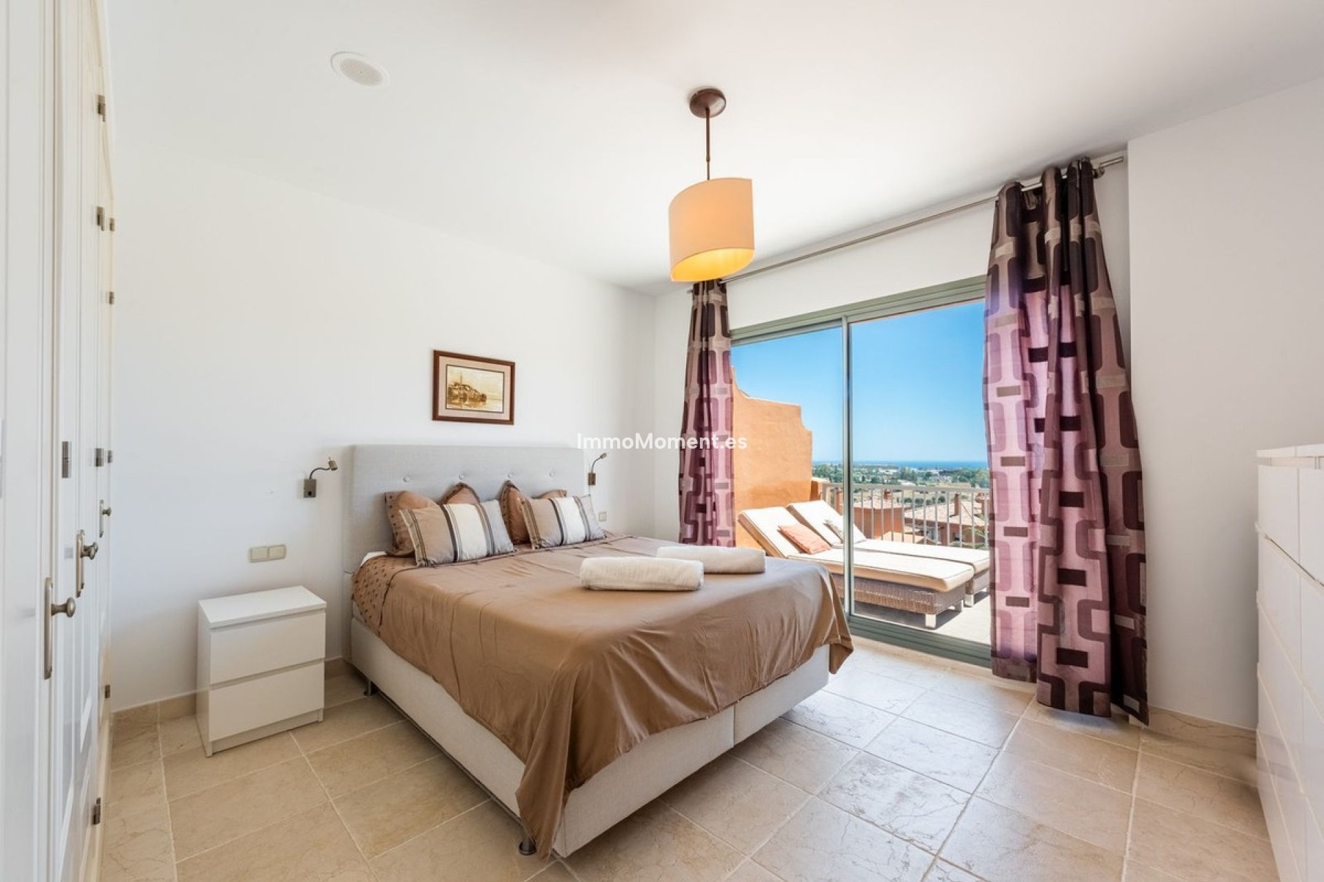 Resale - Apartment - Estepona - Atalaya