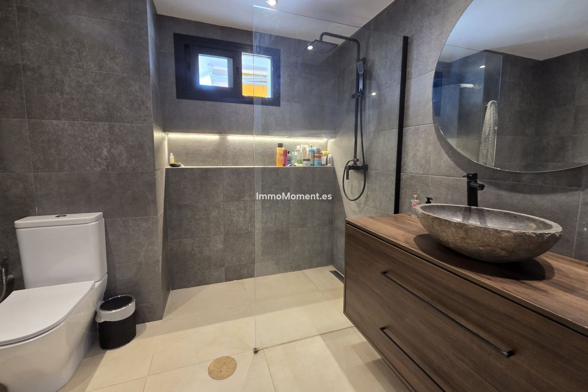Resale - Apartment - Estepona - Atalaya