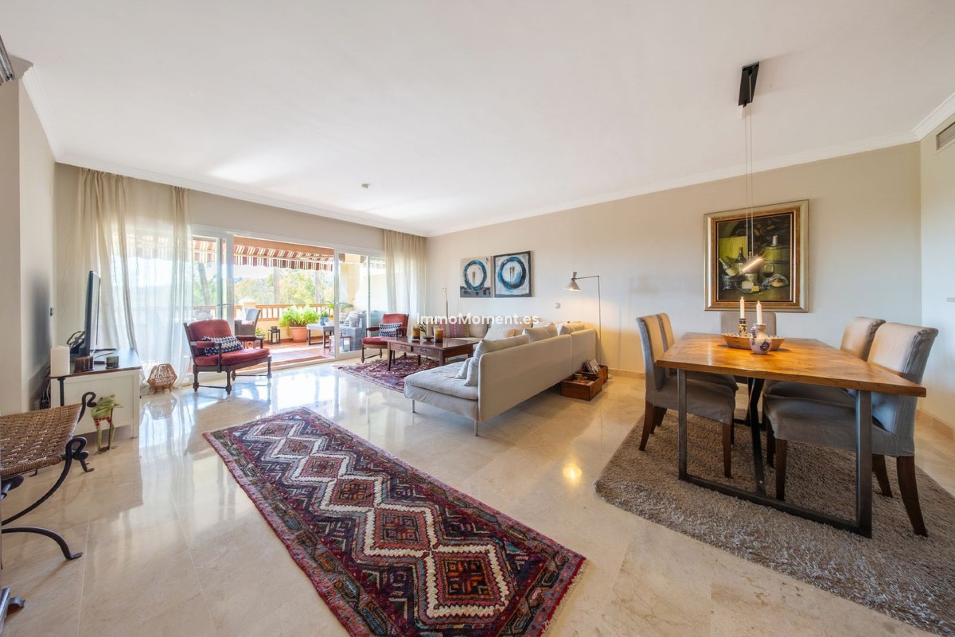 Resale - Apartment - Estepona - Atalaya