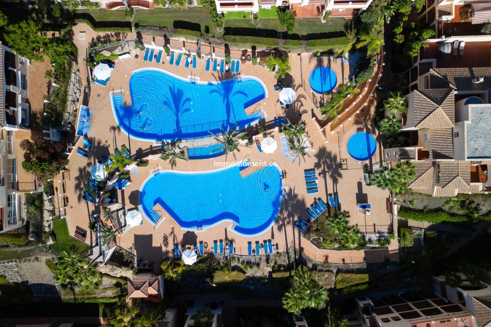 Resale - Apartment - Estepona - Atalaya