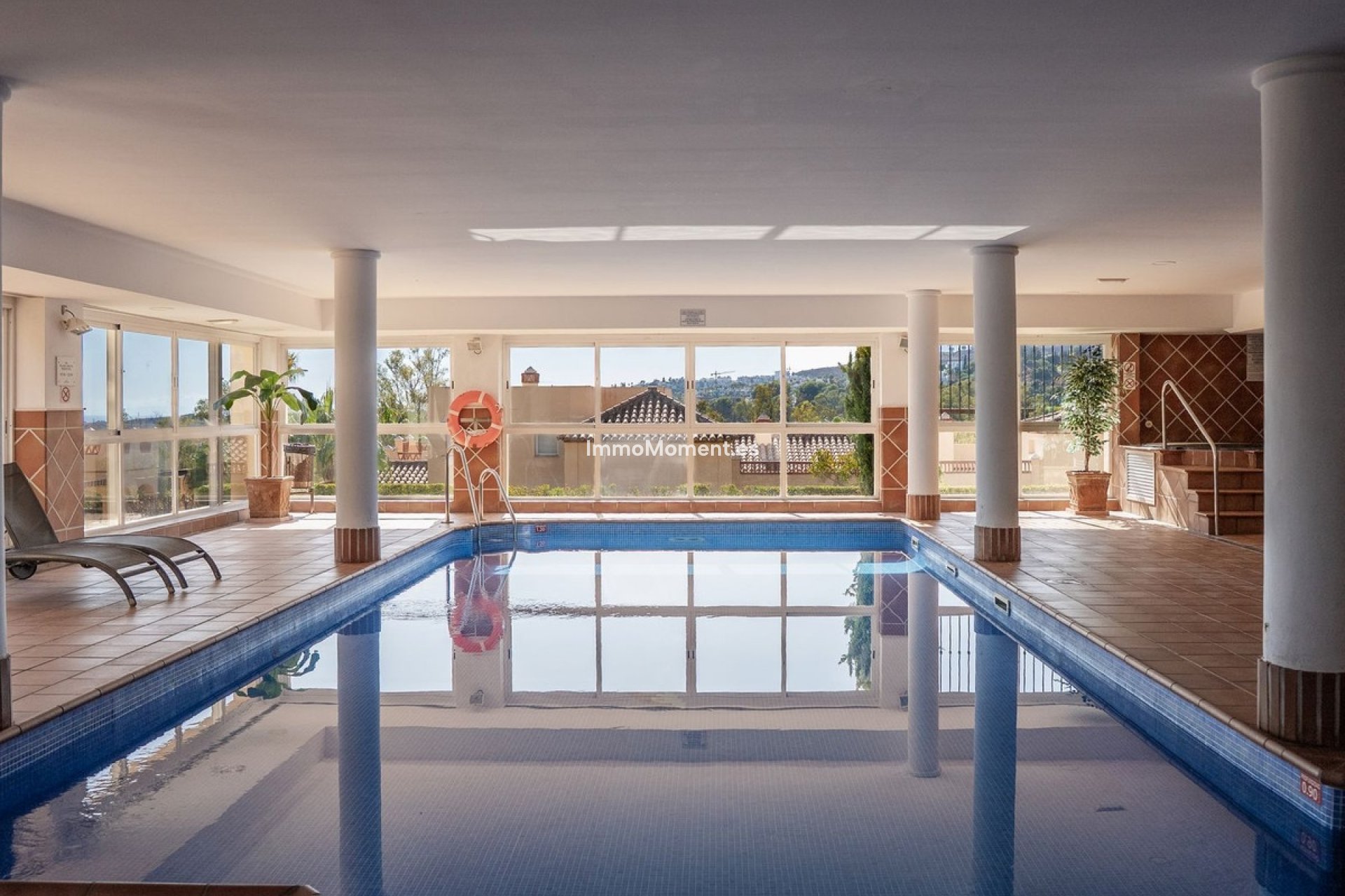 Resale - Apartment - Estepona - Atalaya