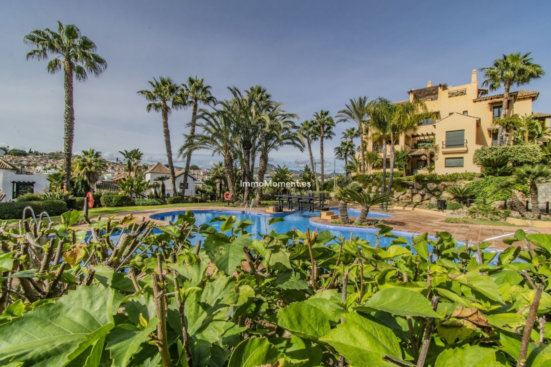 Resale - Apartment - Estepona - Atalaya