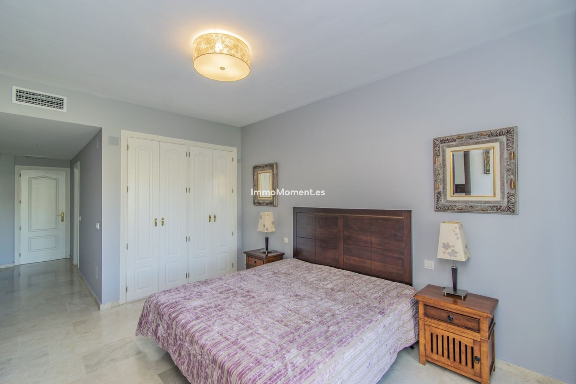 Resale - Apartment - Estepona - Atalaya