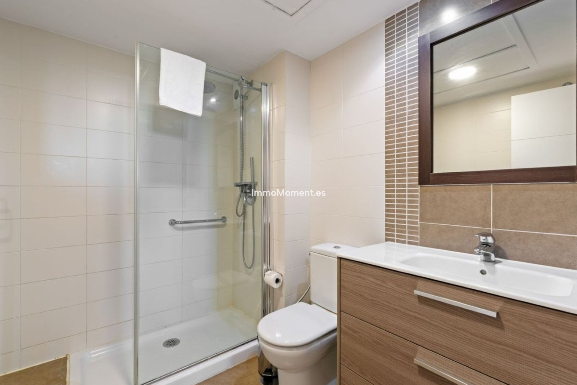 Resale - Apartment - Estepona - Atalaya