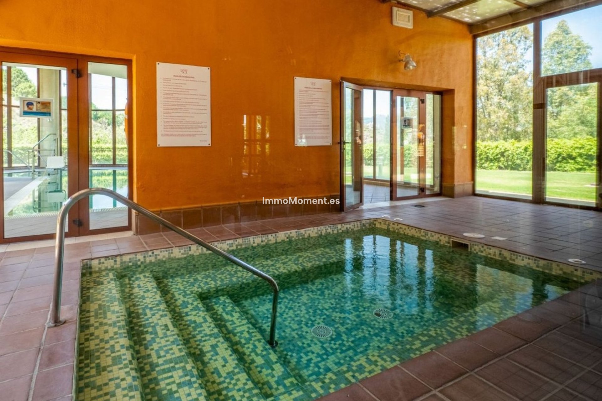 Resale - Apartment - Estepona - Atalaya