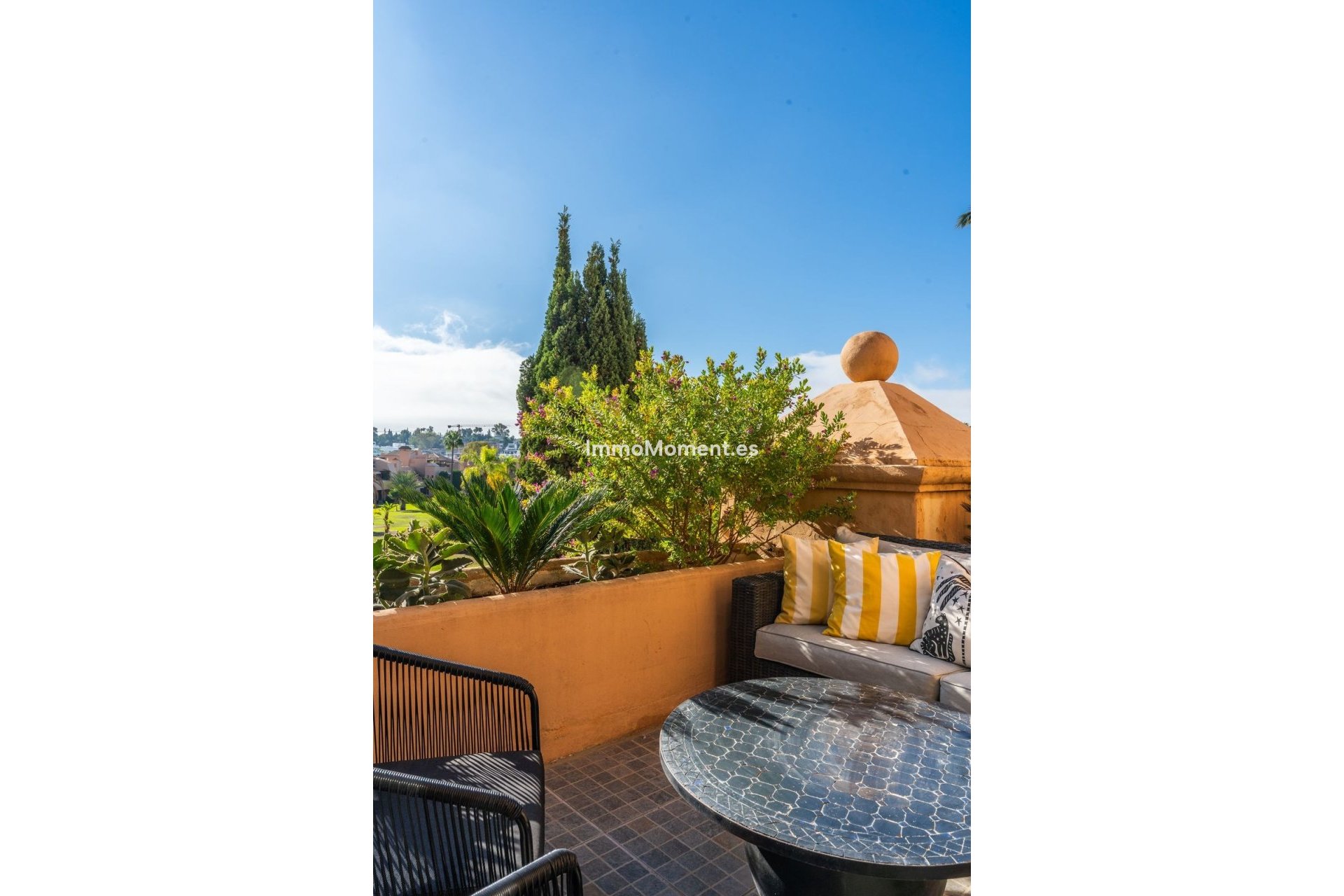 Resale - Apartment - Estepona - Atalaya