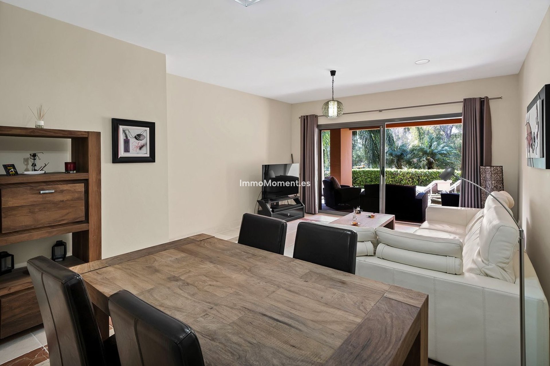 Resale - Apartment - Estepona - Atalaya
