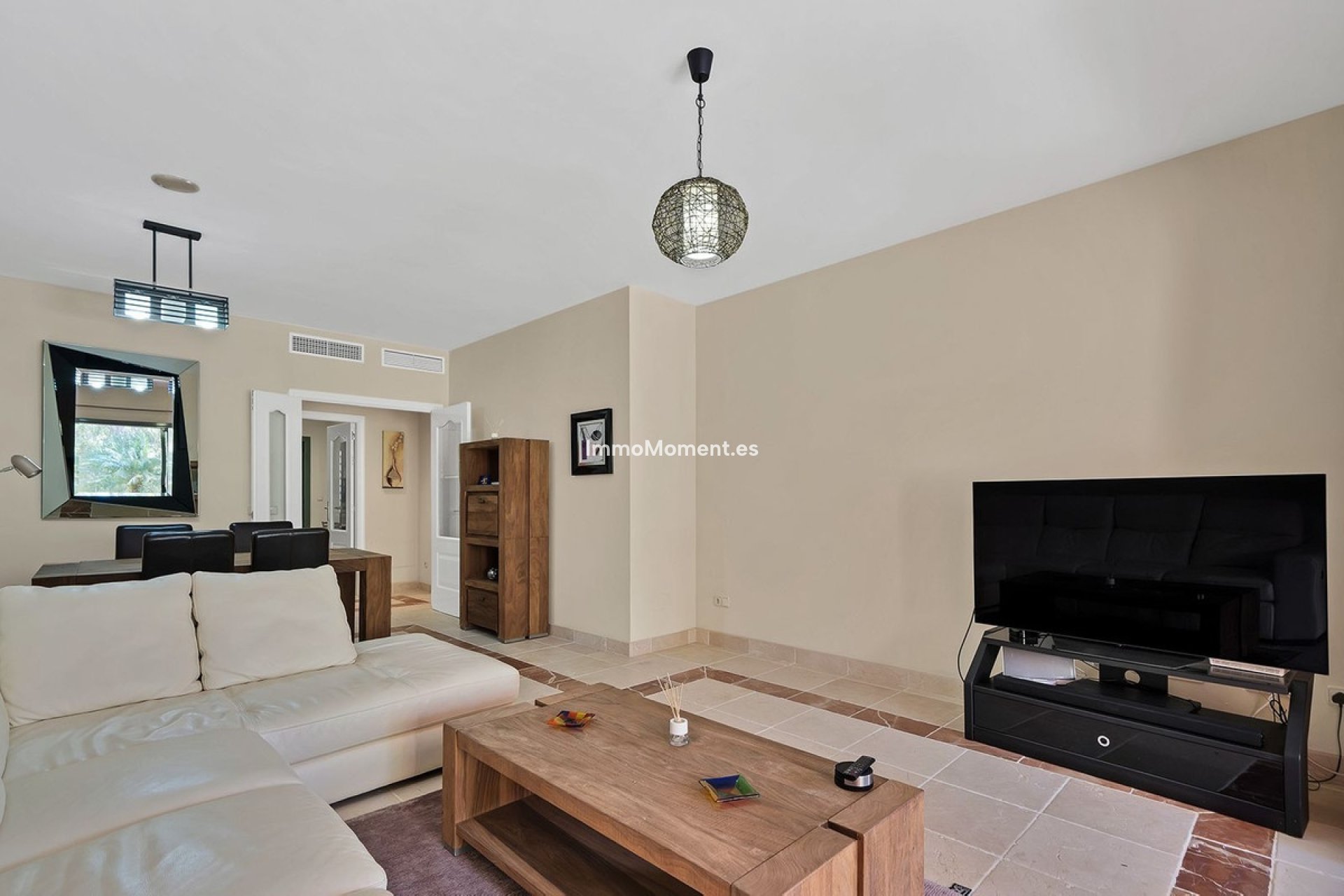 Resale - Apartment - Estepona - Atalaya