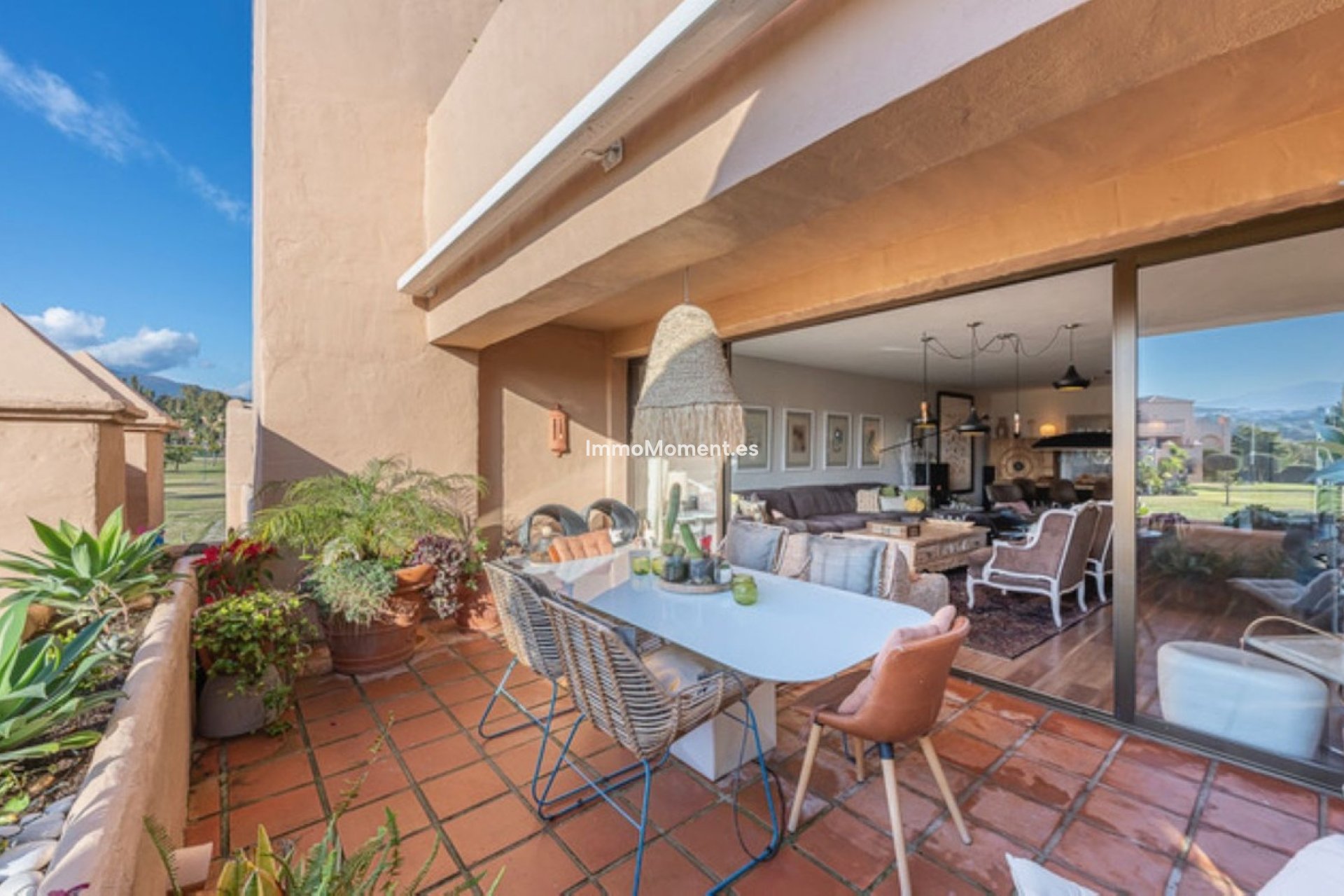 Resale - Apartment - Estepona - Atalaya