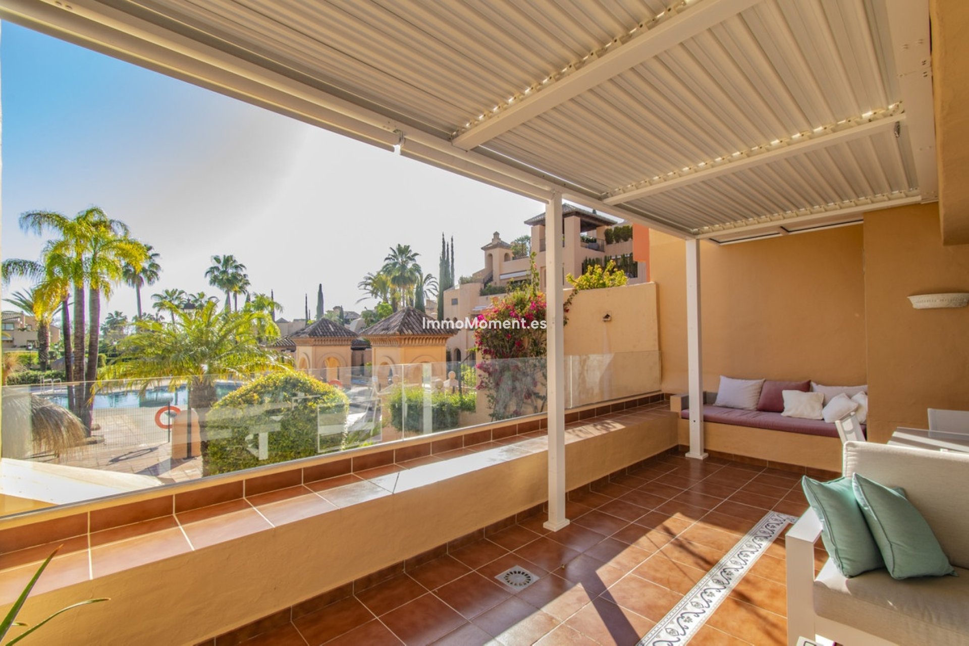 Resale - Apartment - Estepona - Atalaya