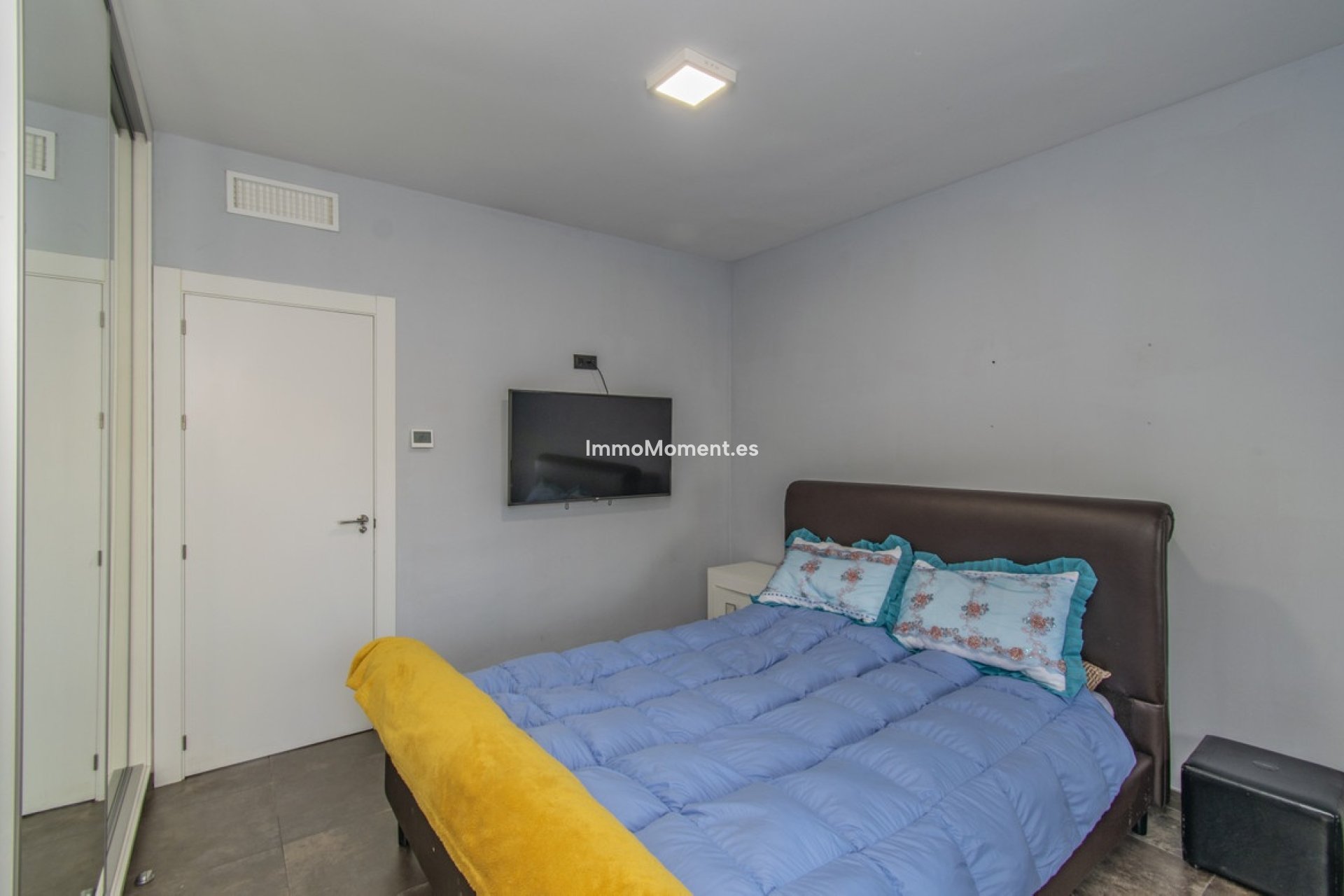 Resale - Apartment - Estepona - Atalaya