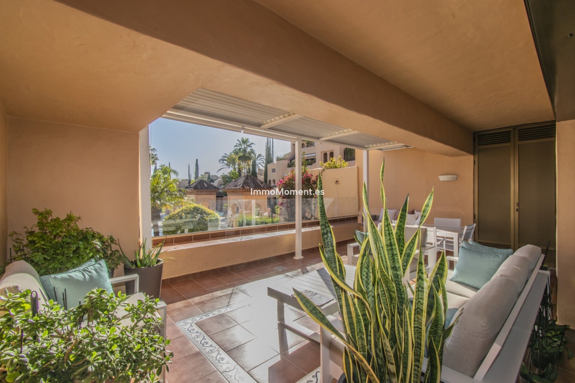 Resale - Apartment - Estepona - Atalaya