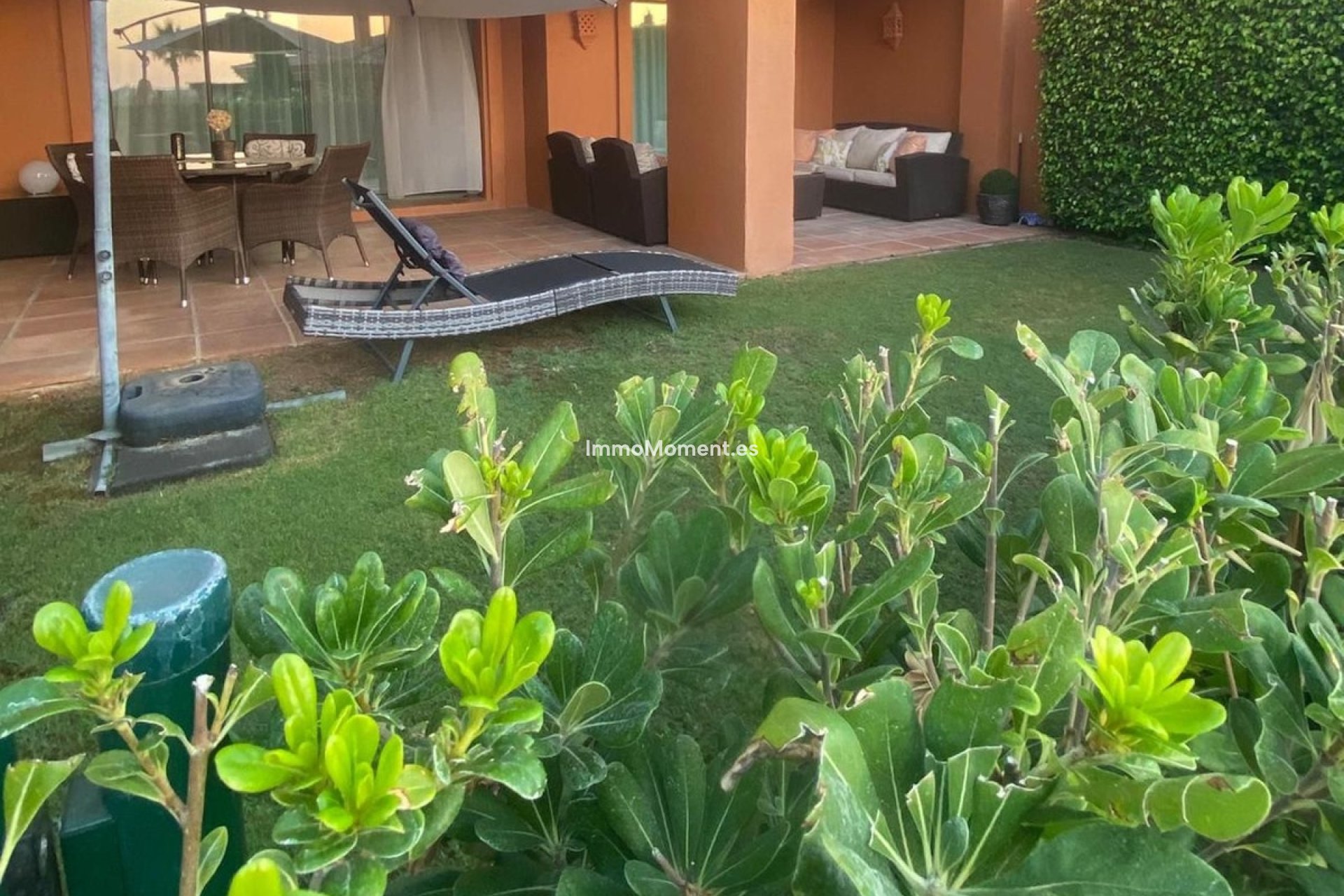 Resale - Apartment - Estepona - Atalaya