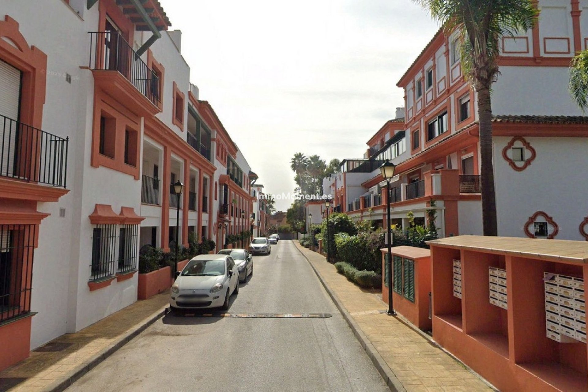 Resale - Apartment - Estepona - Atalaya