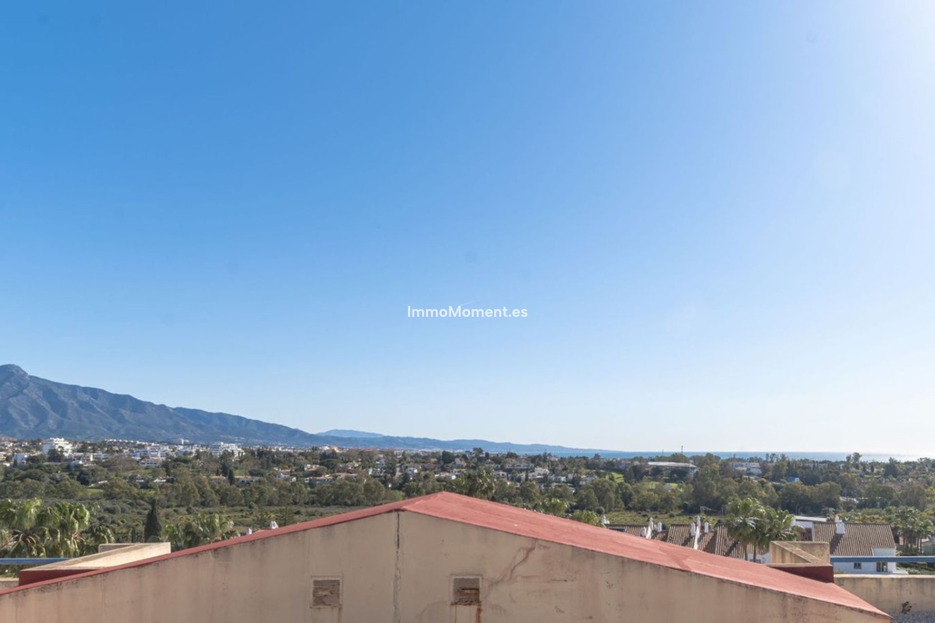 Resale - Apartment - Estepona - Atalaya