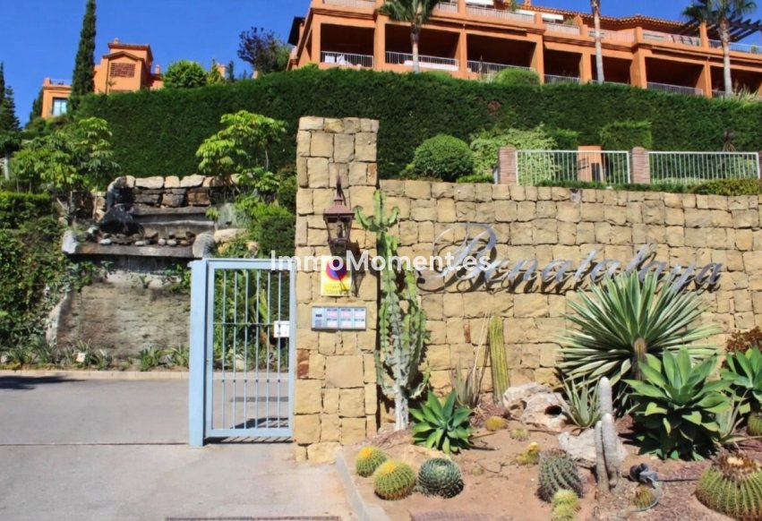 Resale - Apartment - Estepona - Atalaya