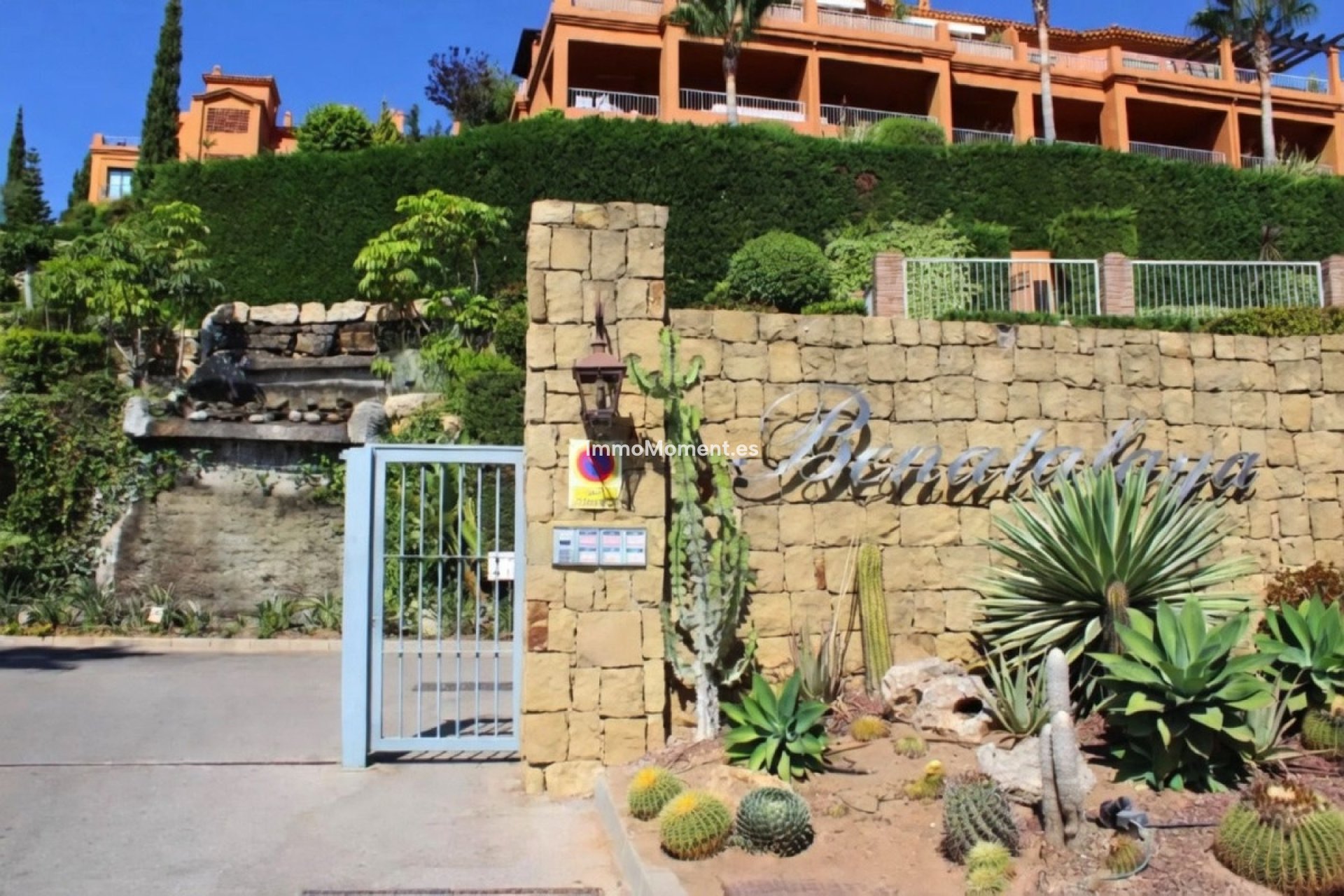 Resale - Apartment - Estepona - Atalaya