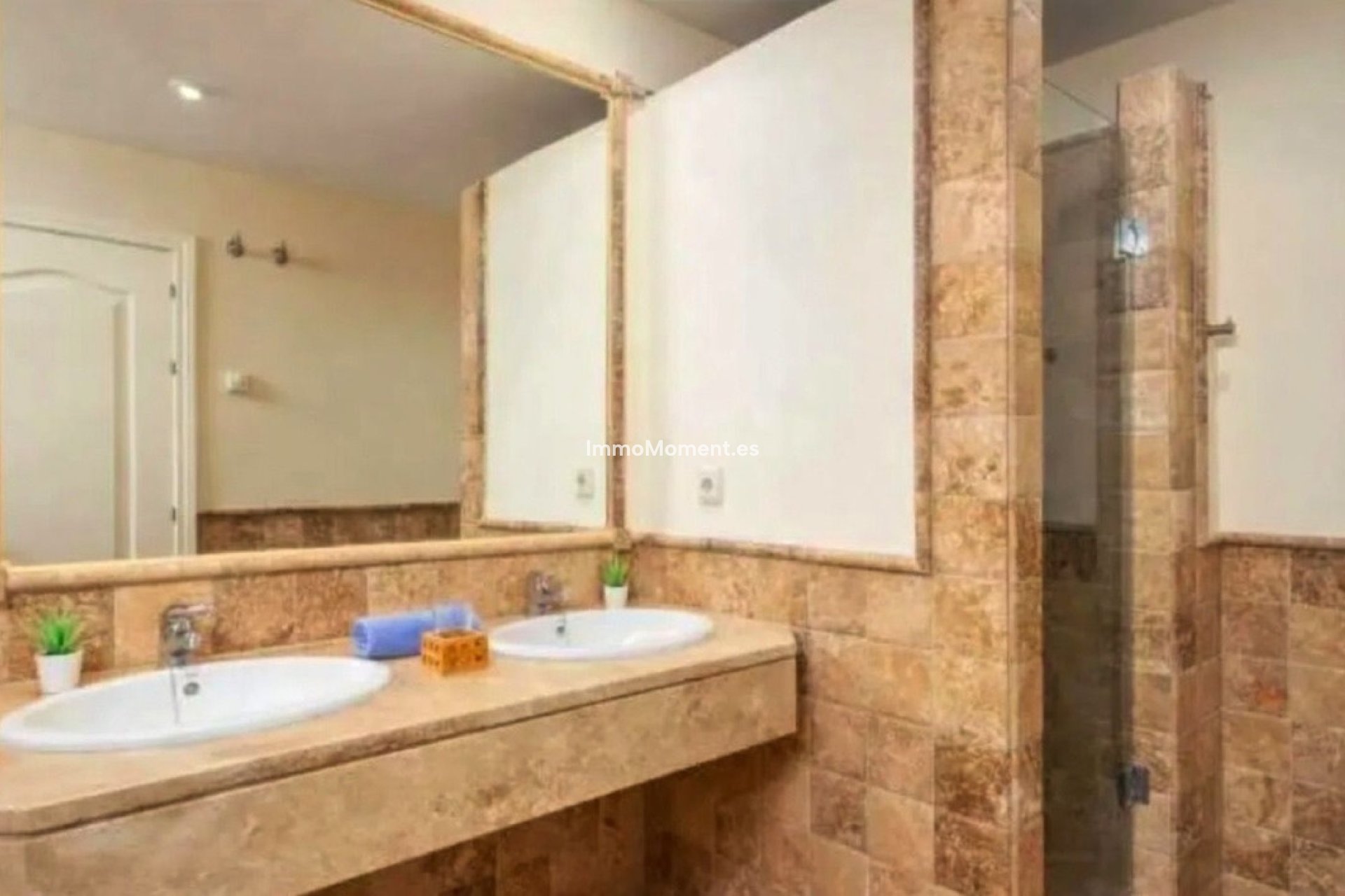 Resale - Apartment - Estepona - Atalaya