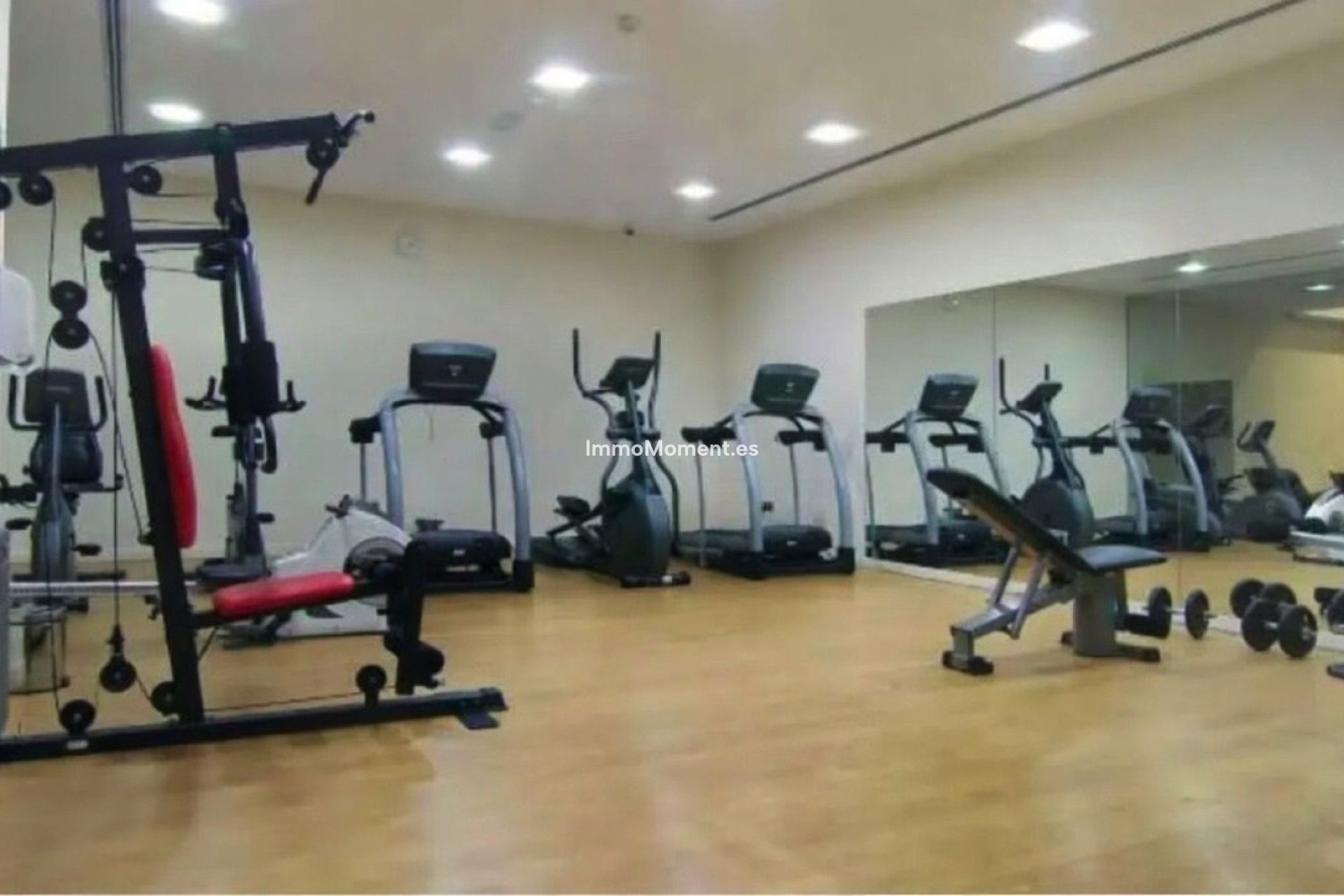 Resale - Apartment - Estepona - Atalaya