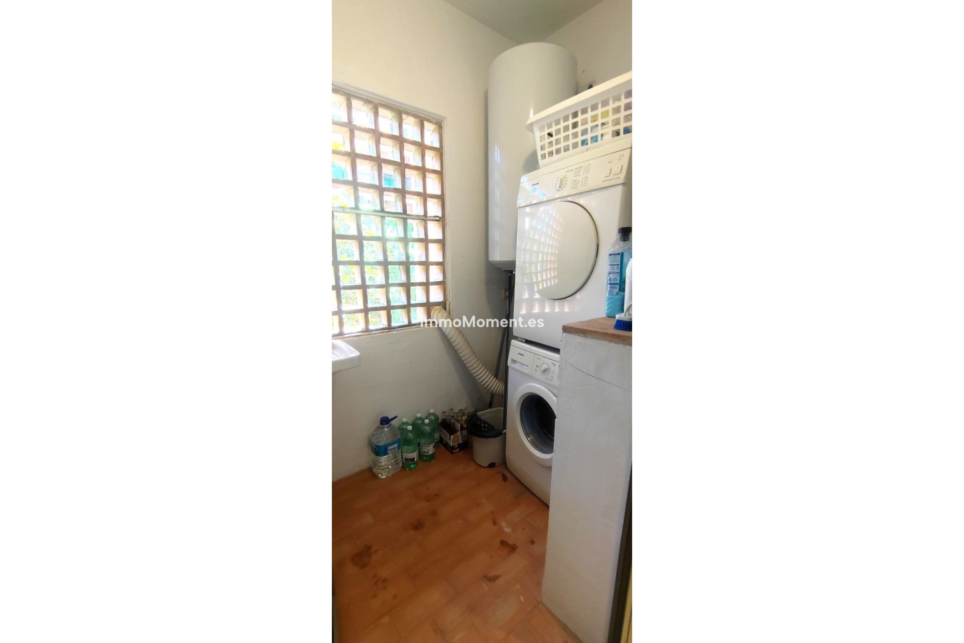 Resale - Apartment - Estepona - Atalaya