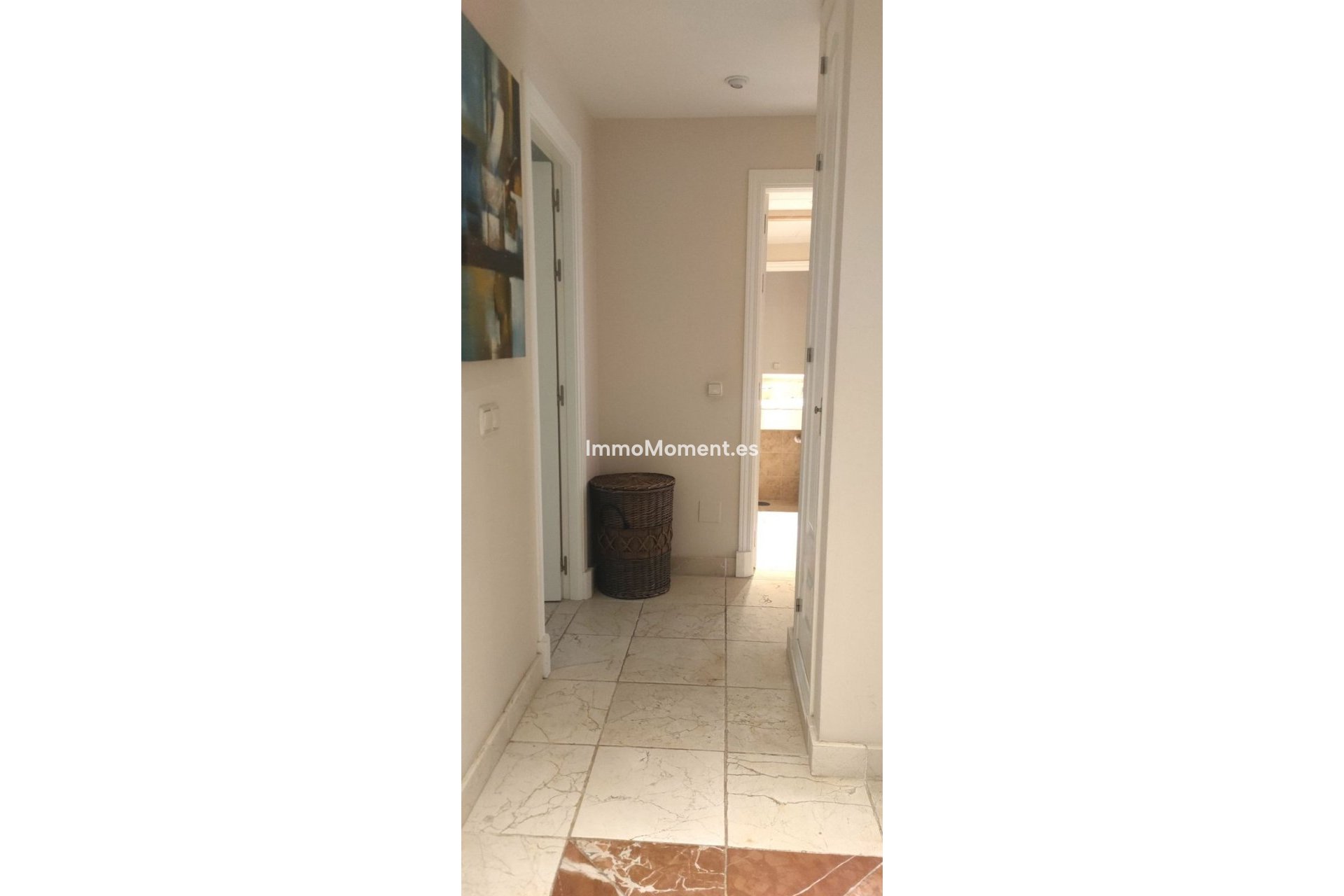 Resale - Apartment - Estepona - Atalaya