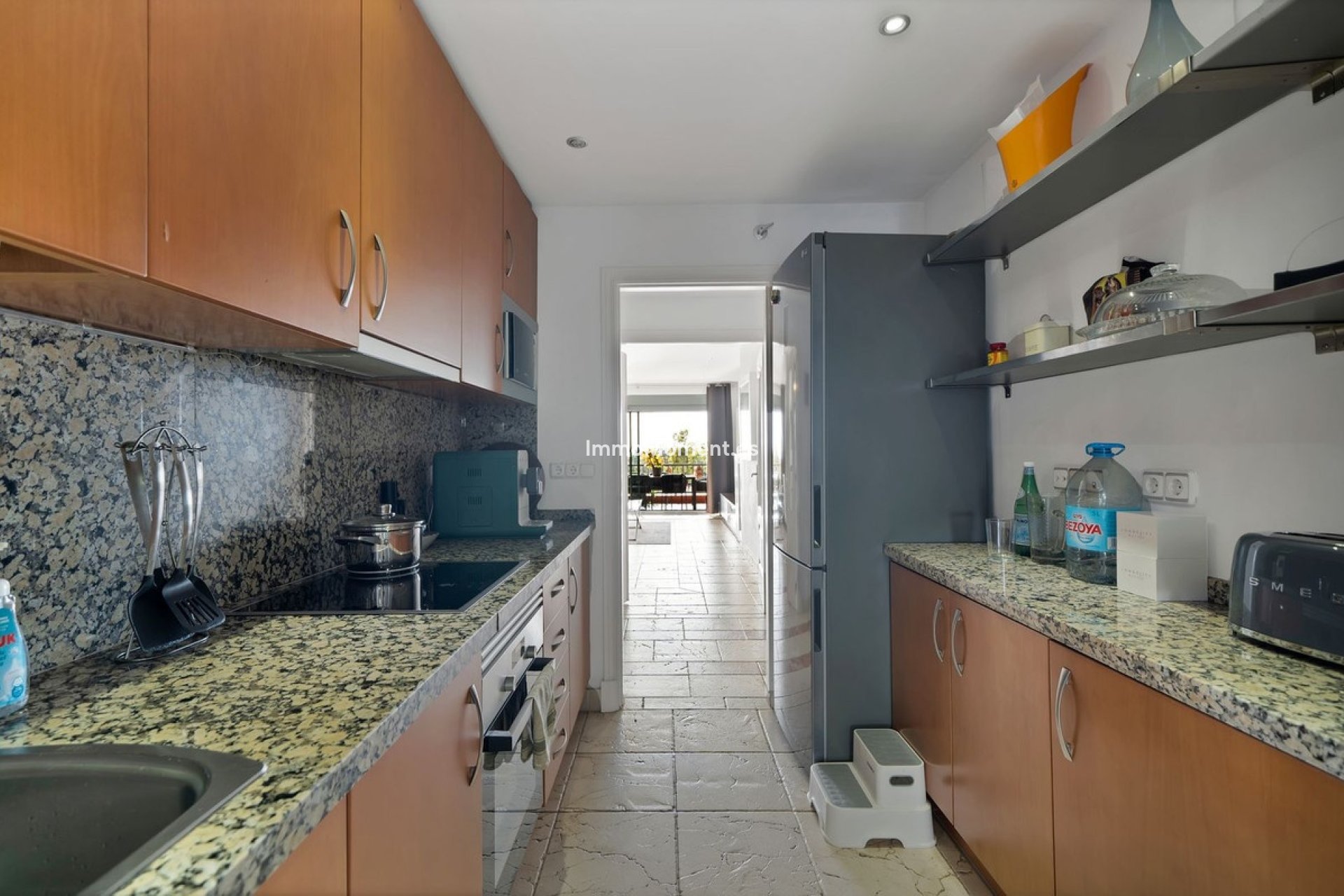 Resale - Apartment - Estepona - Atalaya