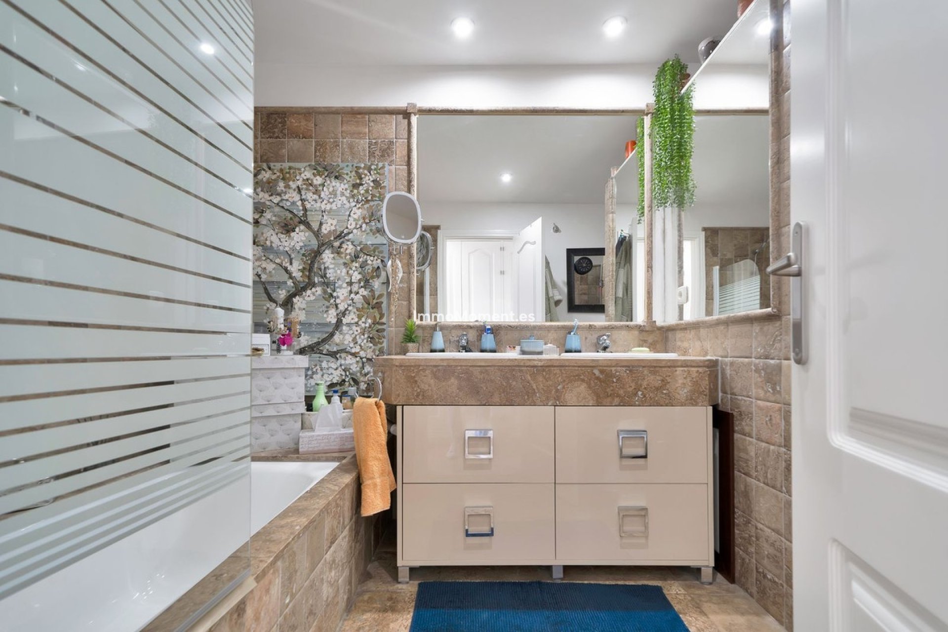 Resale - Apartment - Estepona - Atalaya