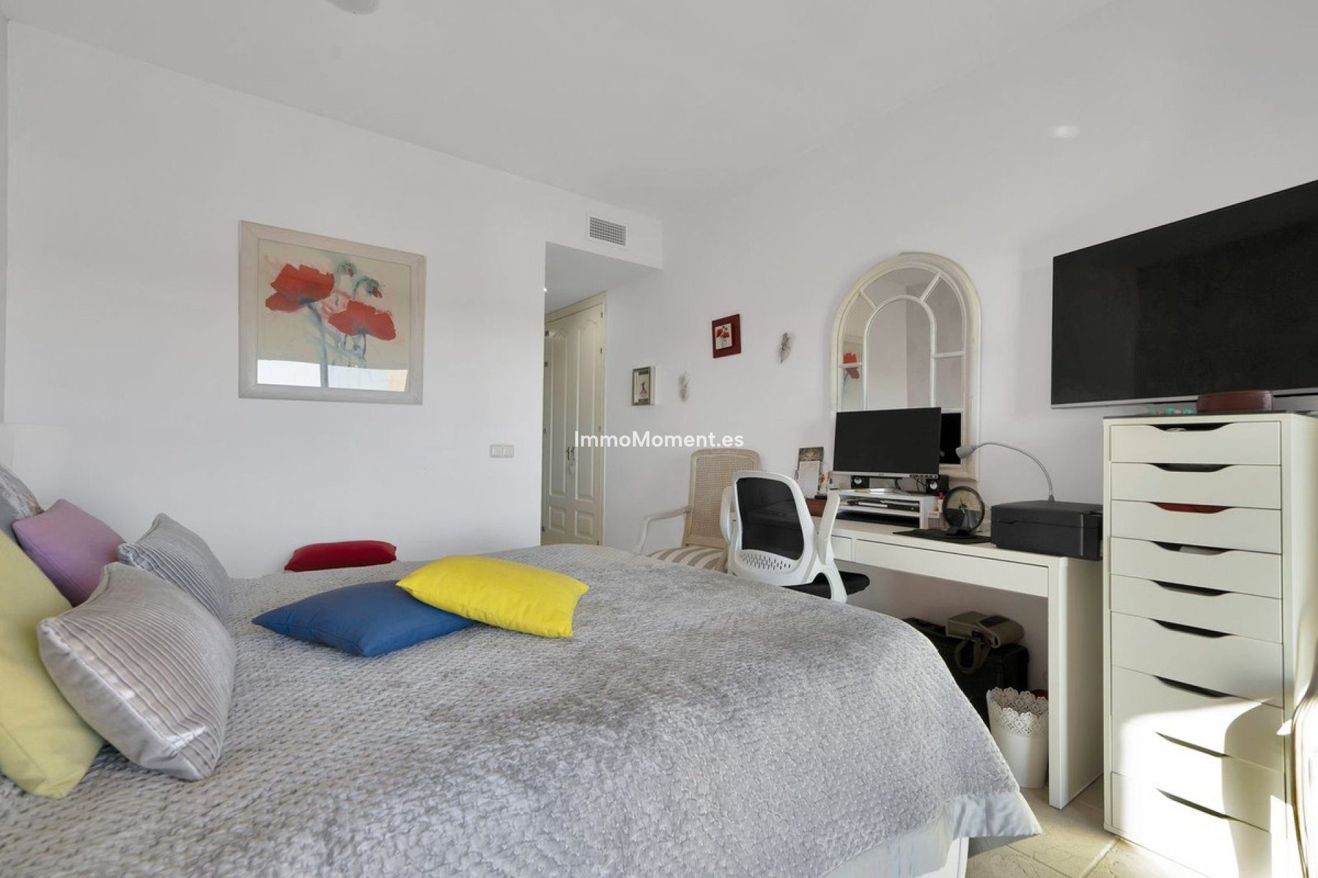 Resale - Apartment - Estepona - Atalaya