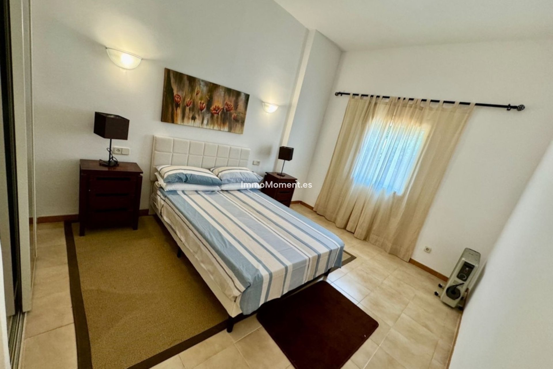 Resale - Apartment - Estepona - Atalaya
