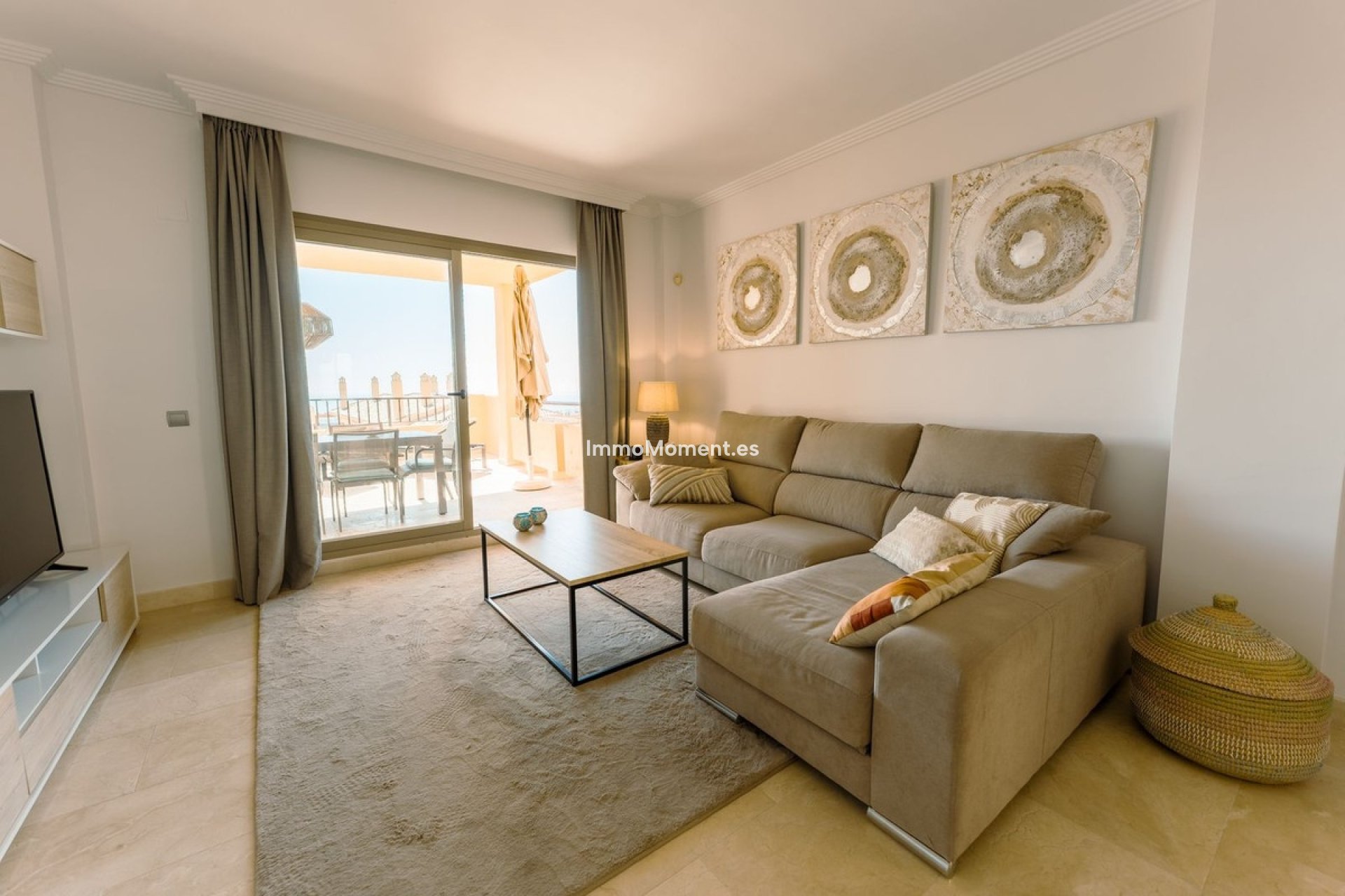 Resale - Apartment - Estepona - Atalaya