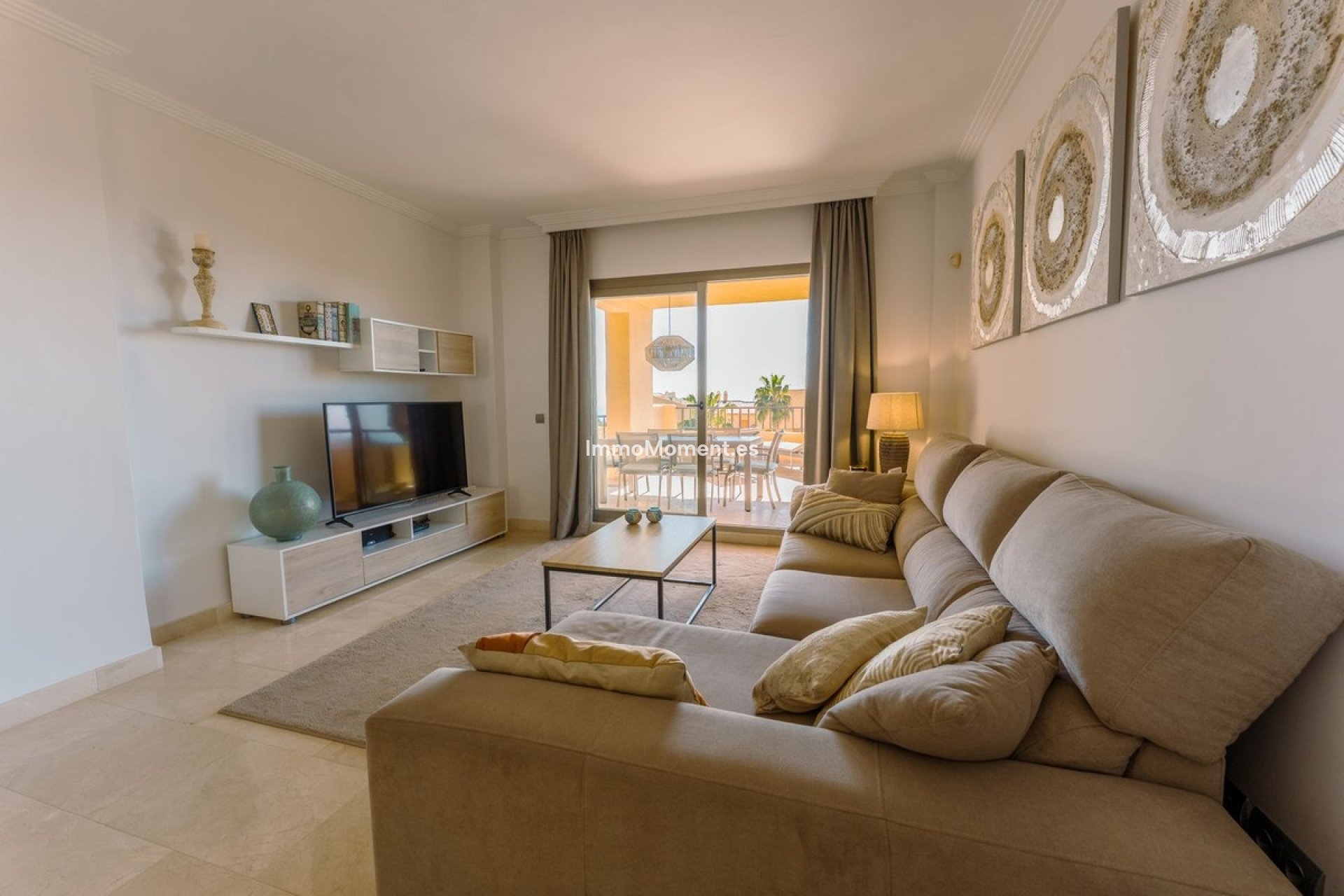 Resale - Apartment - Estepona - Atalaya