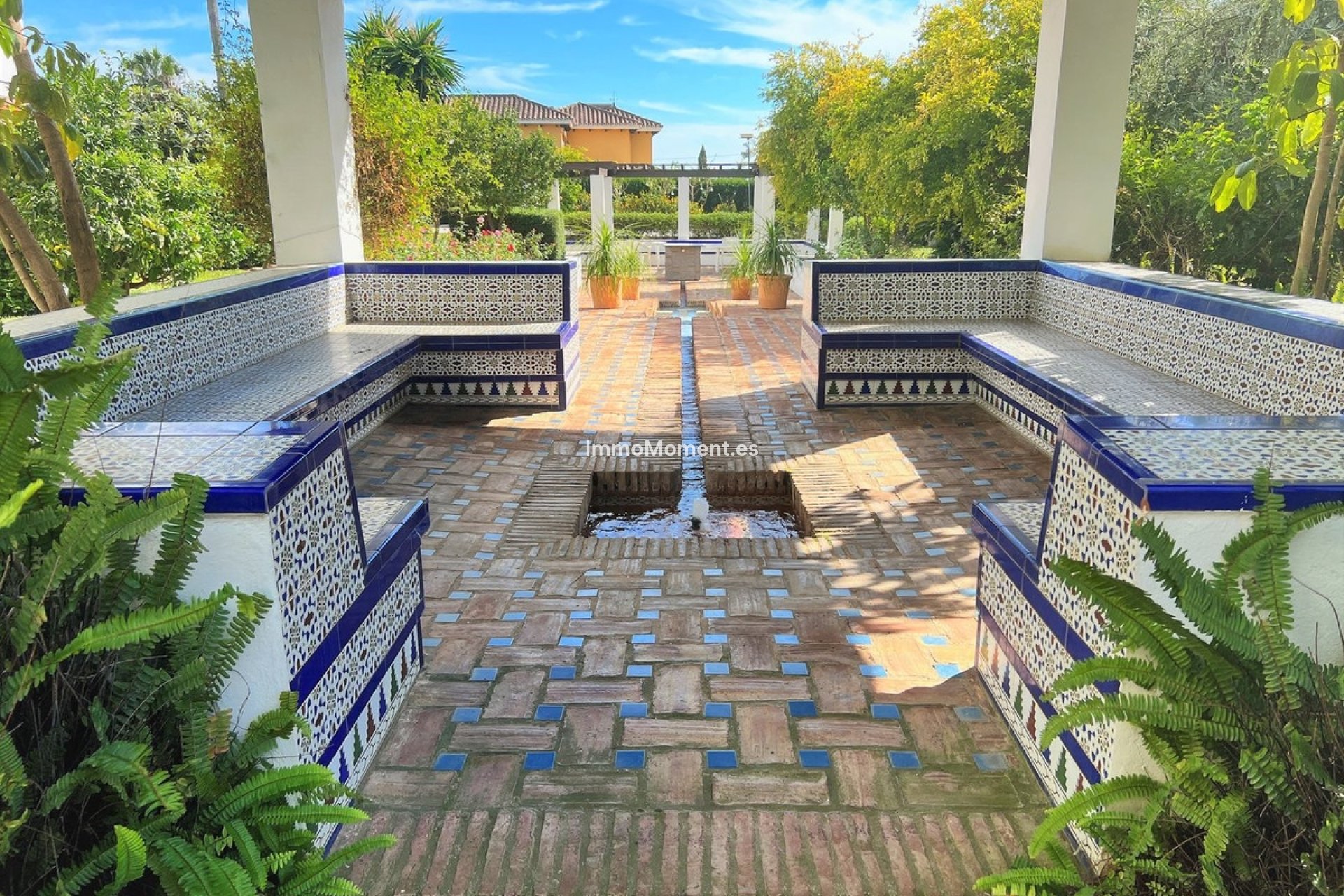 Resale - Apartment - Estepona - Atalaya