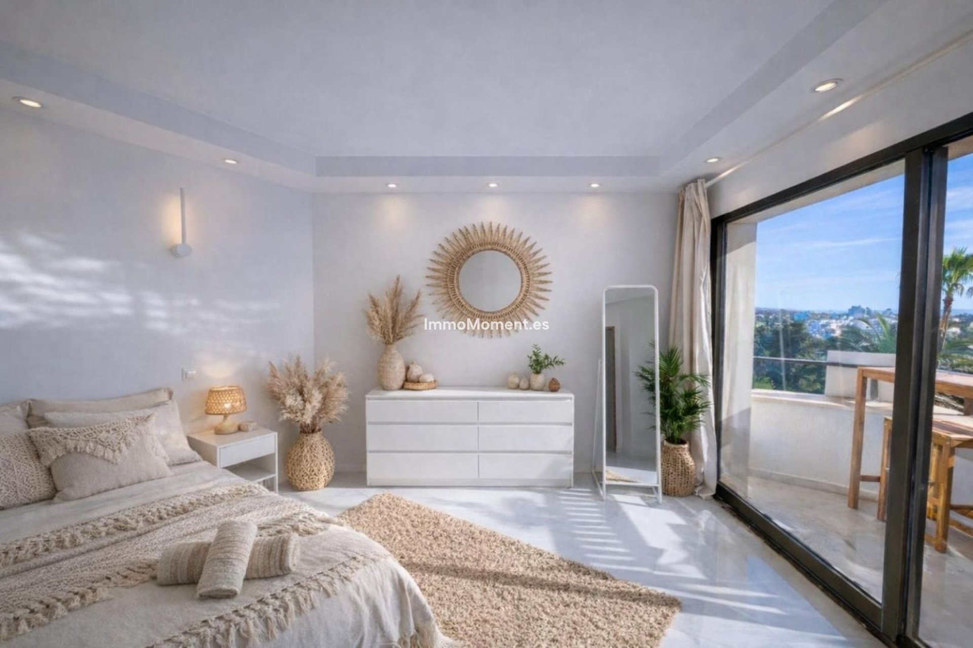 Resale - Apartment - Estepona - Atalaya
