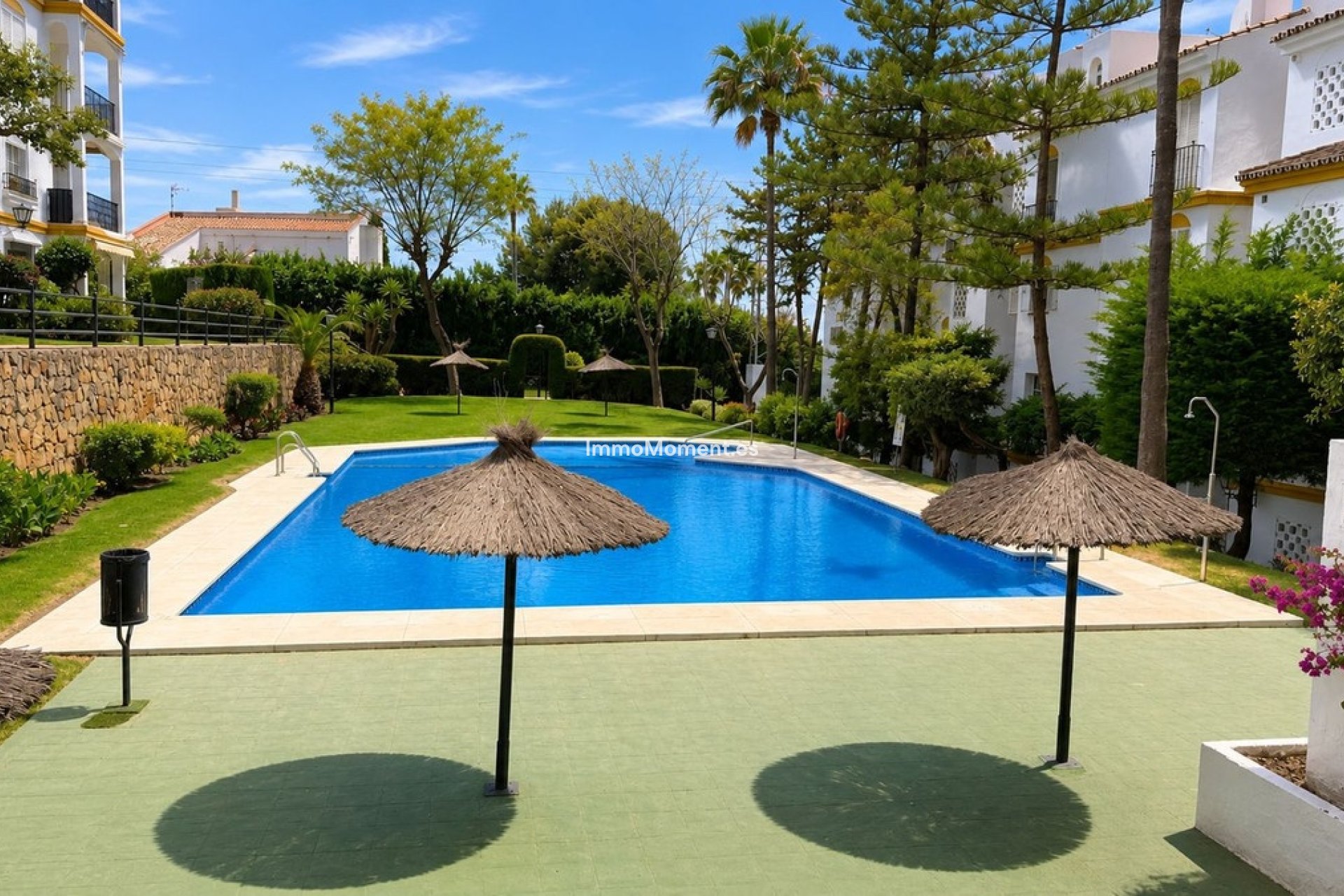 Resale - Apartment - Estepona - Atalaya