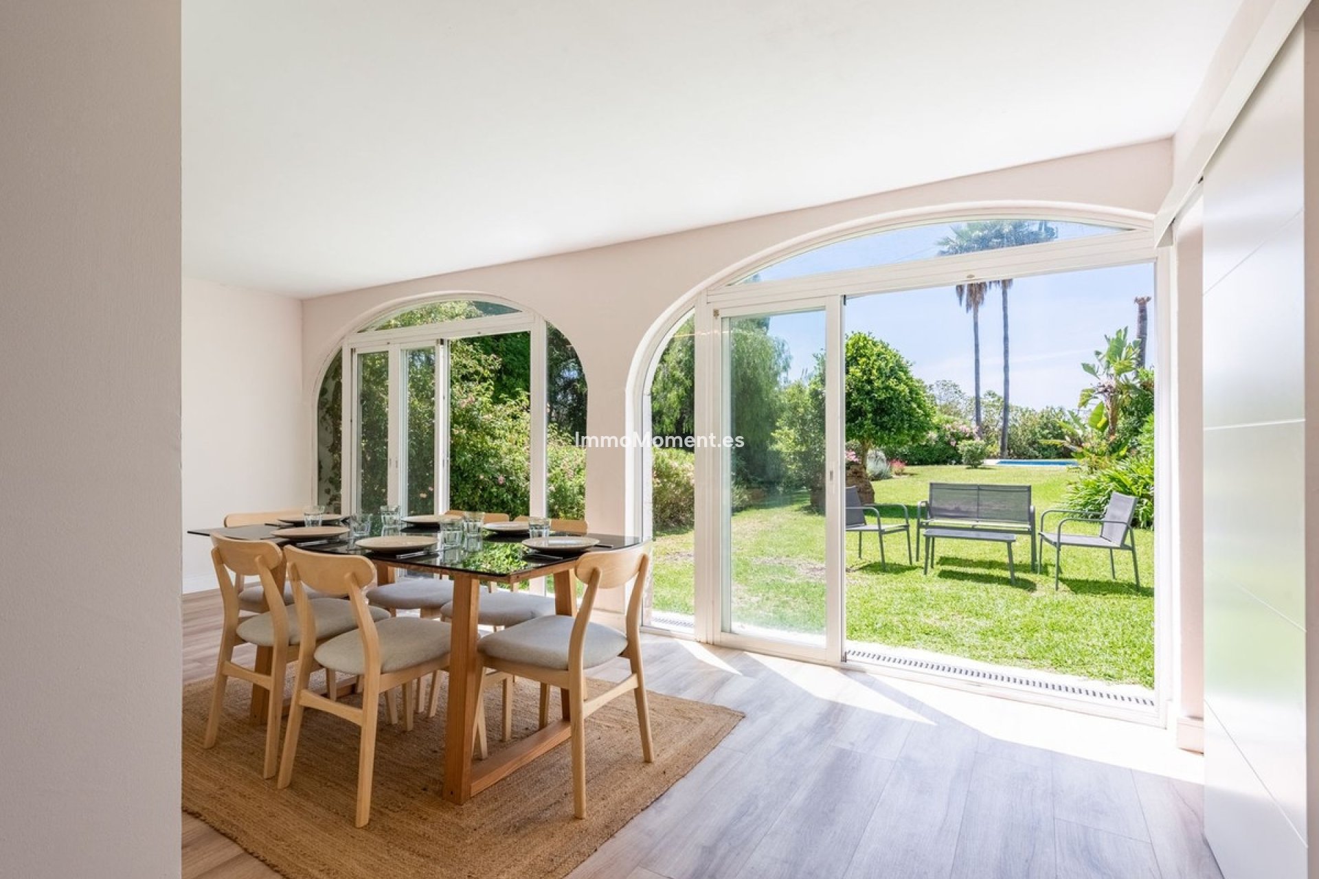 Resale - Apartment - Estepona - Atalaya