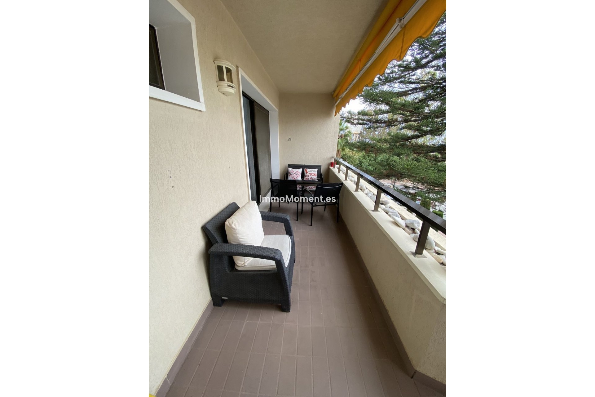 Resale - Apartment - Estepona - Atalaya