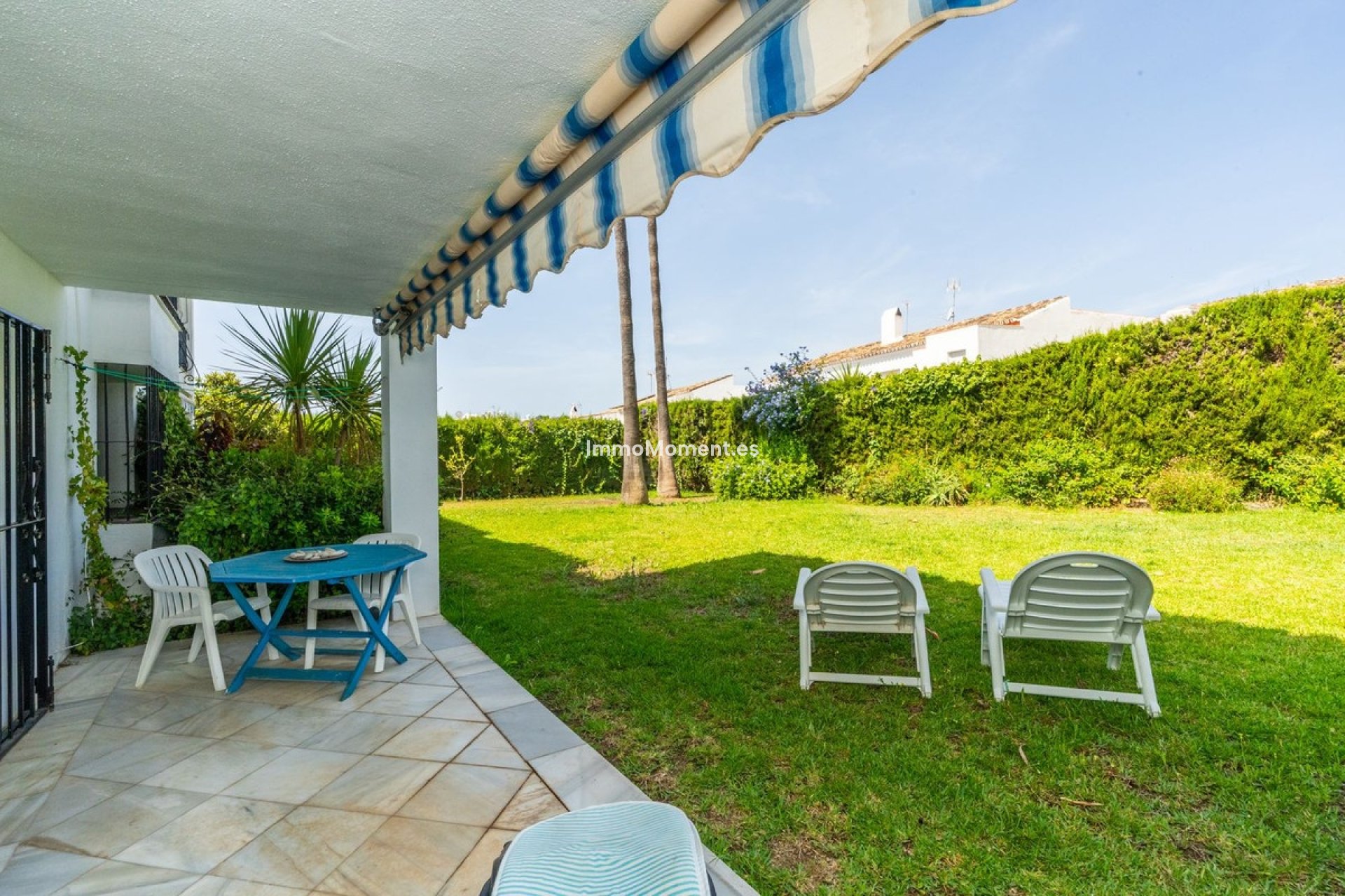 Resale - Apartment - Estepona - Atalaya