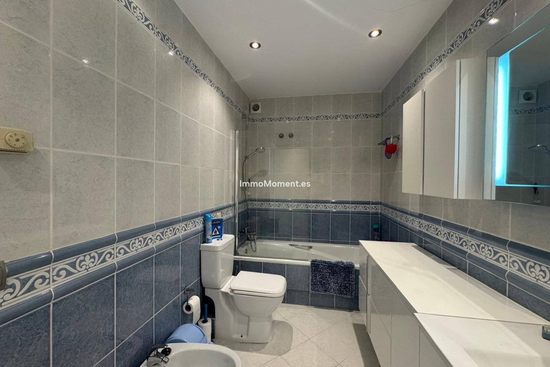 Resale - Apartment - Estepona - Atalaya