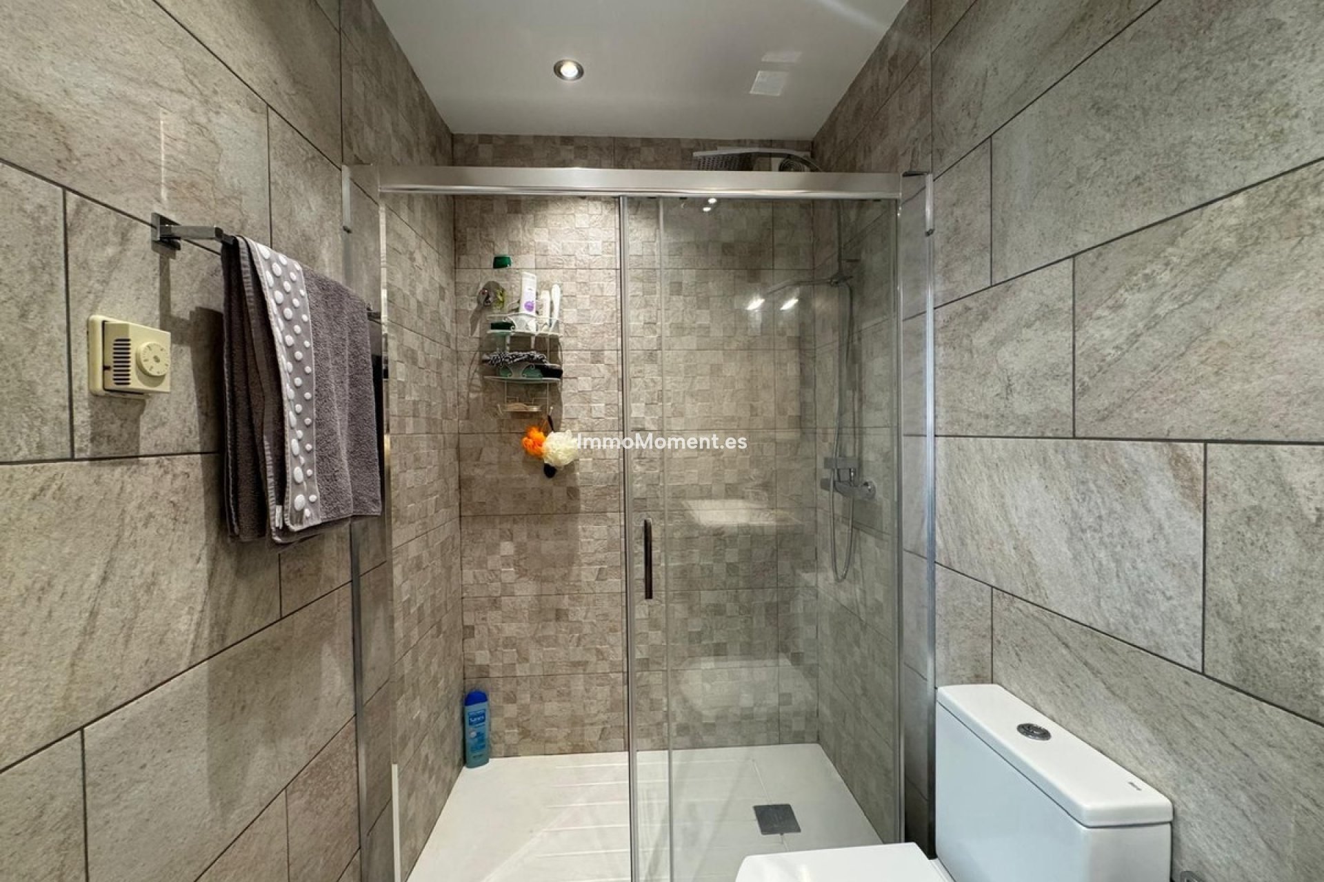 Resale - Apartment - Estepona - Atalaya